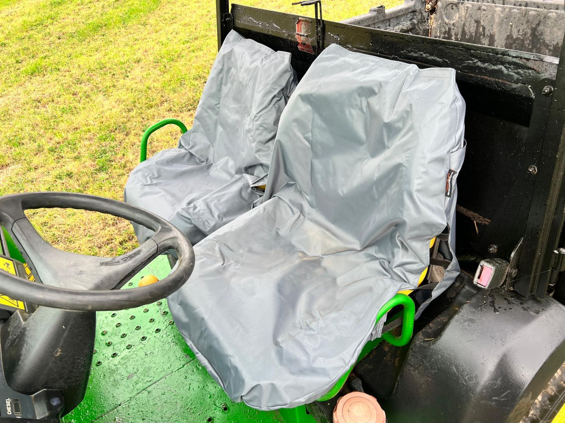 2009/59 John Deere TH6x4 Diesel Gator, Runs And Drives, Showing A Low 1742 Hours *PLUS VAT* - Image 15 of 17