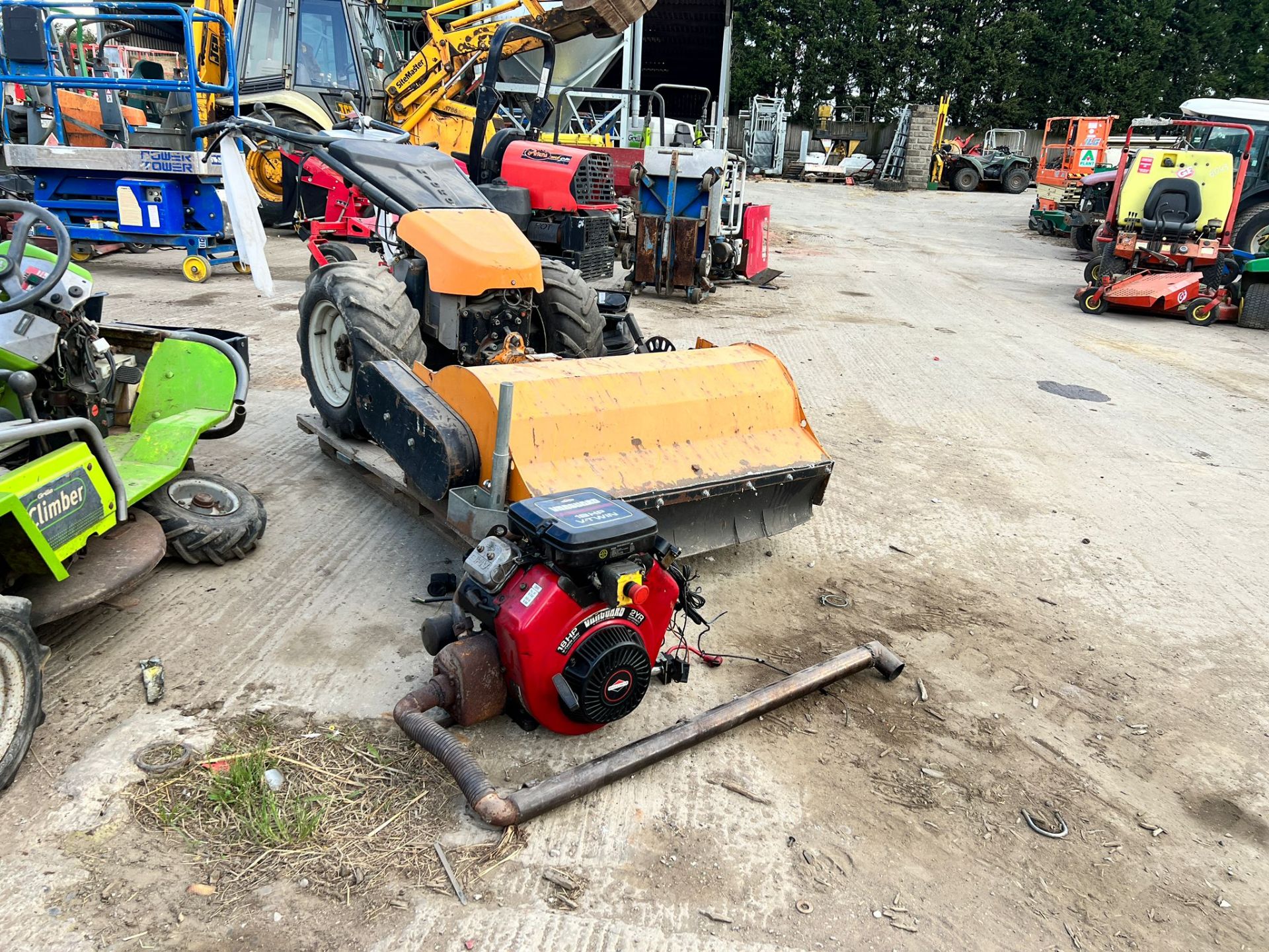 2011 Reform Hydro Walk Behind Flail Mower With Vanguard V Twin Engine, Good Solid 1 Metre Flail Head - Image 3 of 15