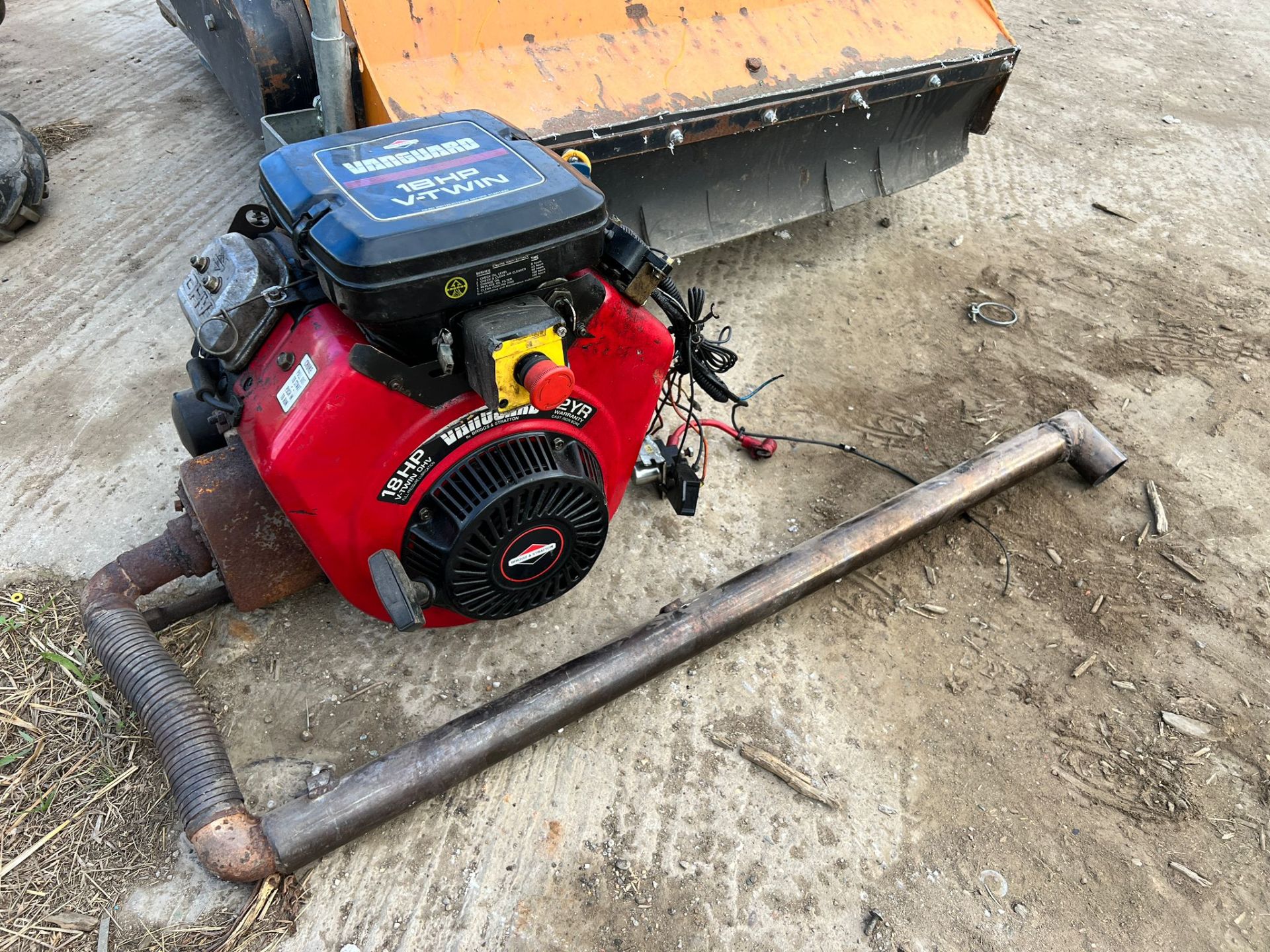 2011 Reform Hydro Walk Behind Flail Mower With Vanguard V Twin Engine, Good Solid 1 Metre Flail Head - Image 6 of 15