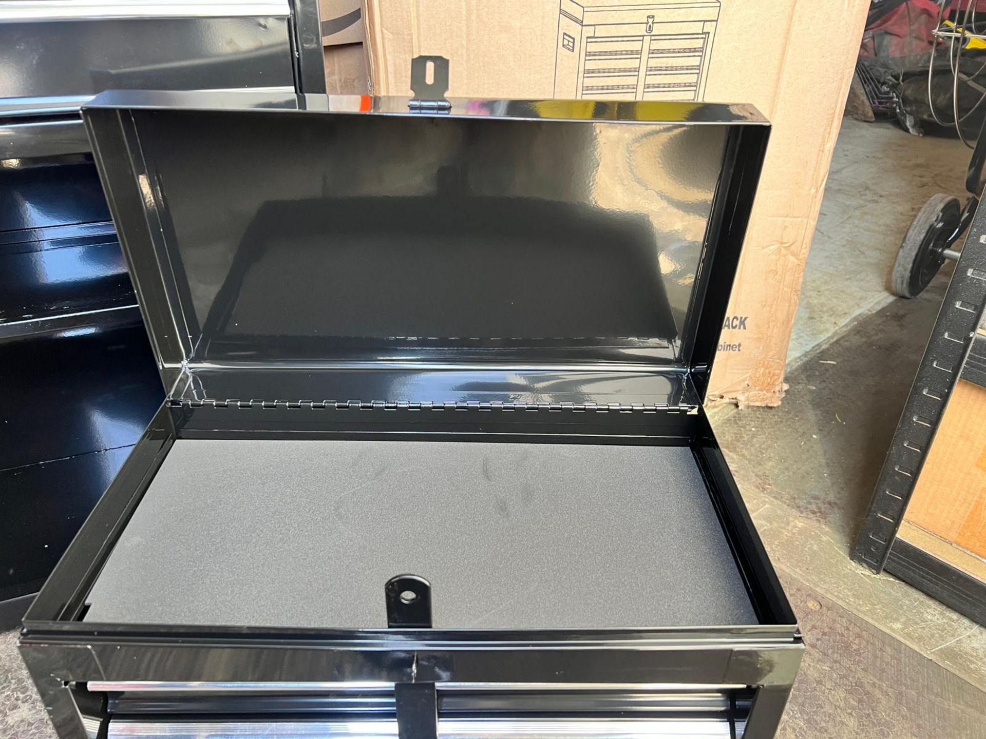 New And Unused Black Rolling Toolbox And Top 4 Draw Cabinet *PLUS VAT* - Bild 12 aus 23
