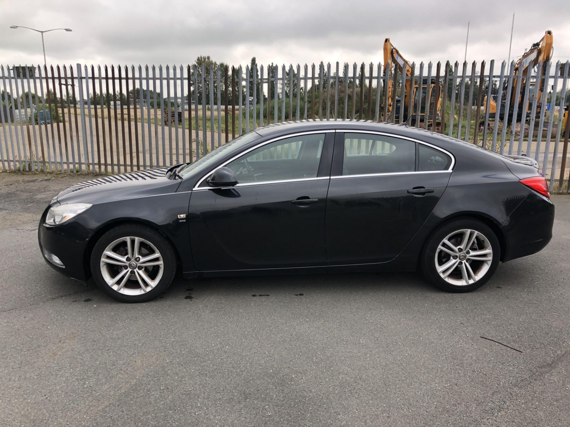 2012 VAUXHALL INSIGNIA SRI BLACK HATCHBACK *NO VAT* - Image 3 of 15