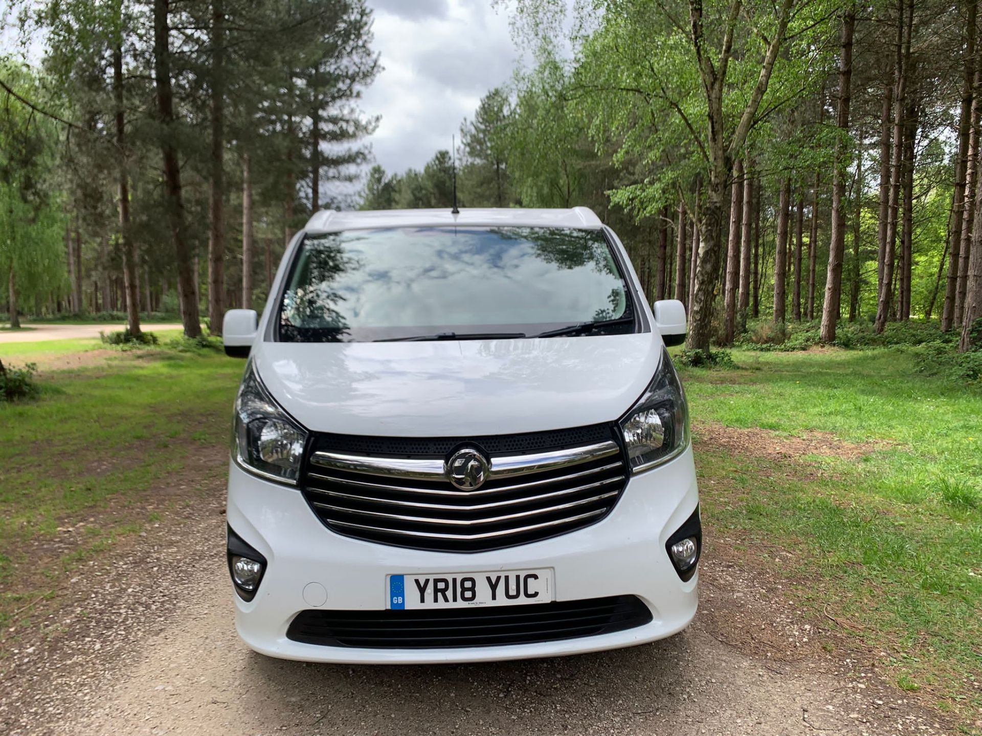 VAUXHALL VIVARO 2900 SPORTIVE CDTI, WHITE PANEL VAN, 118 BHP, 14,979 miles, full service*NO VAT* - Image 2 of 45