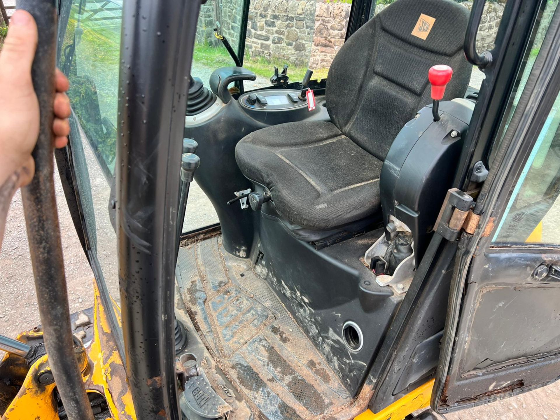 2013 JCB 8018 1.8 Ton Mini Digger With Indespension 2.7 Ton Plant Trailer Runs Drives "PLUS VAT" - Image 25 of 28