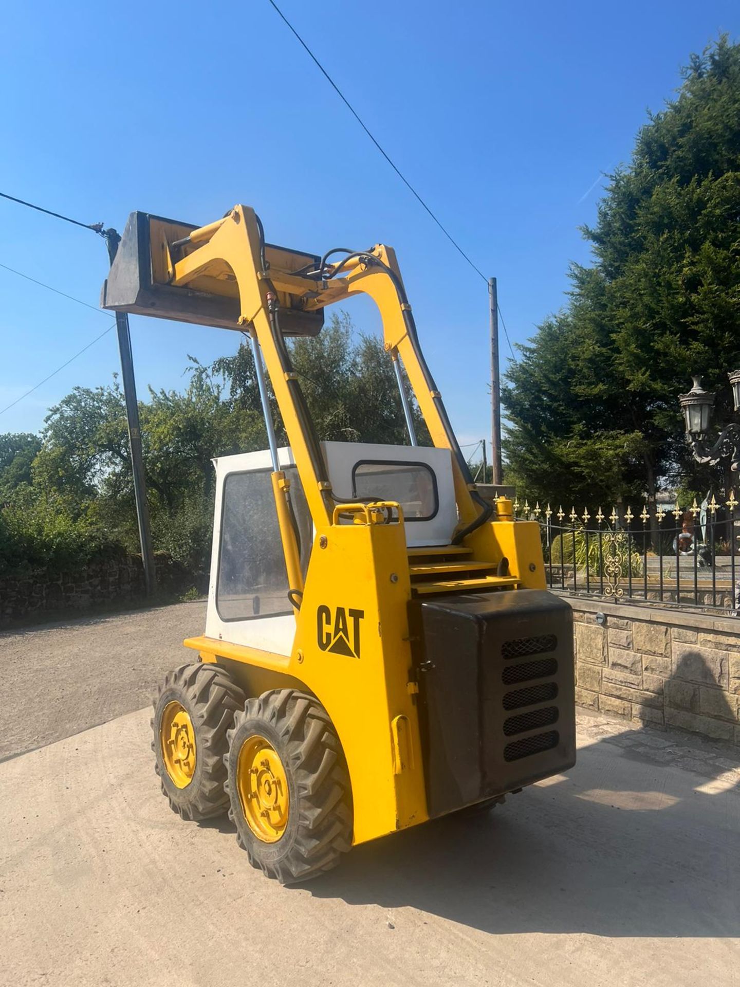 SKID STEER LOADER 4 WHEEL DRIVE *PLUS VAT* - Image 3 of 7