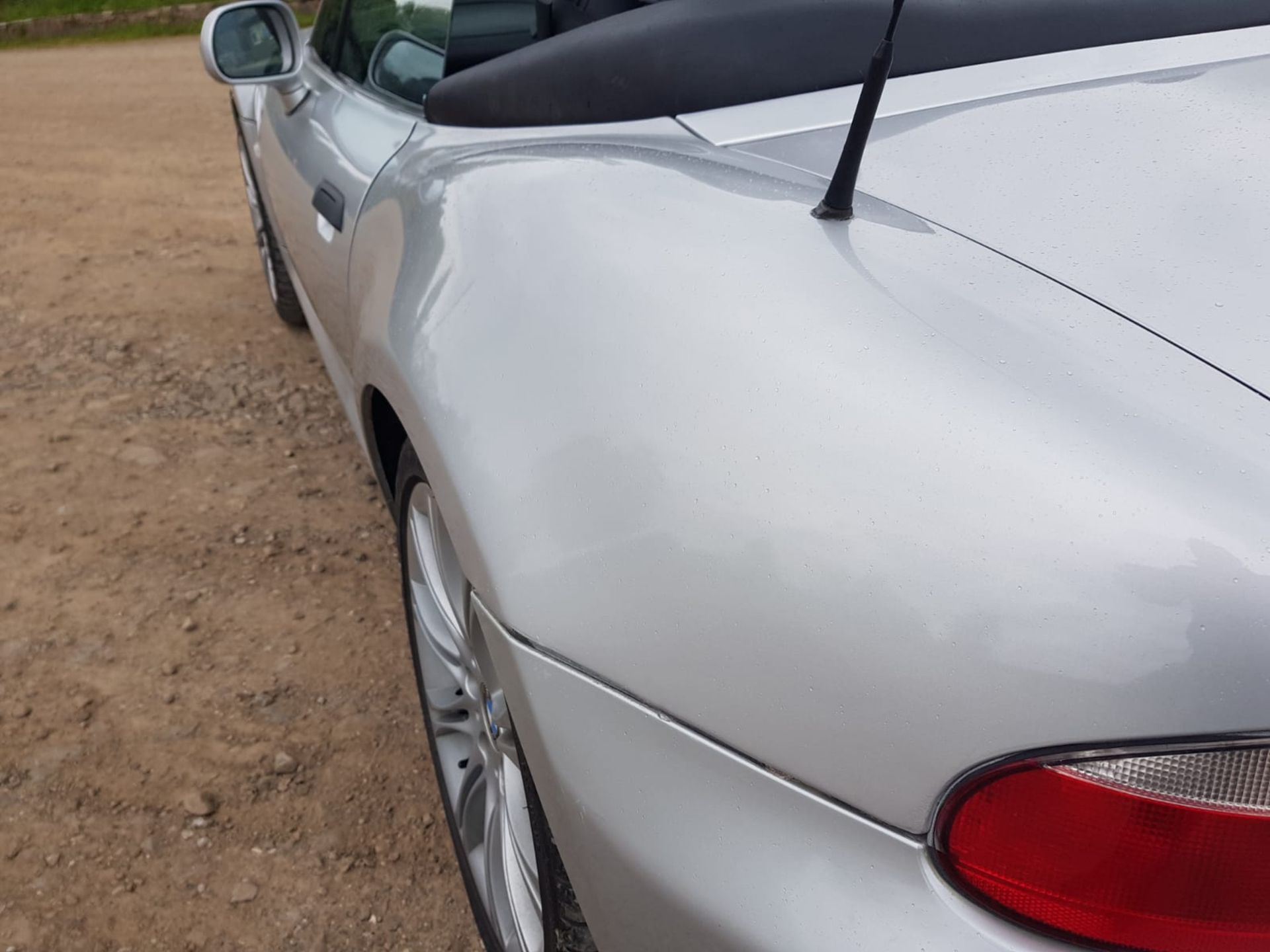 2001/51 BMW Z3 SILVER CONVERTIBLE, 2 KEYS, NEW WINDSCREEN, WIPERS, BUMPER INDICATOR LENSES *NO VAT* - Image 47 of 68