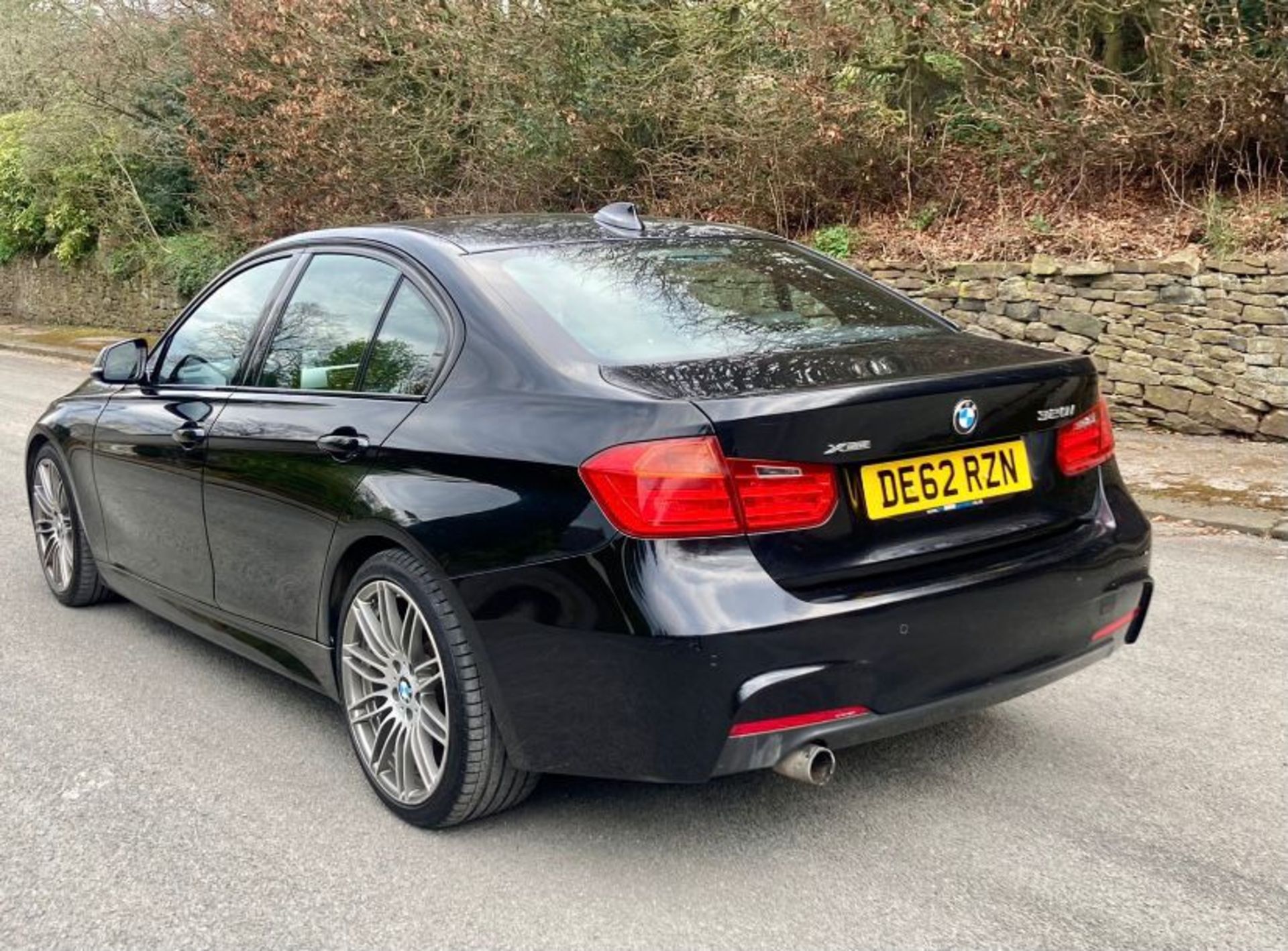 2012/62 REG BMW 320I XDRIVE M SPORT 2.0 PETROL SALOON - FULL BMW SERVICE HISTORY - PARKING SENSORS - Image 4 of 11