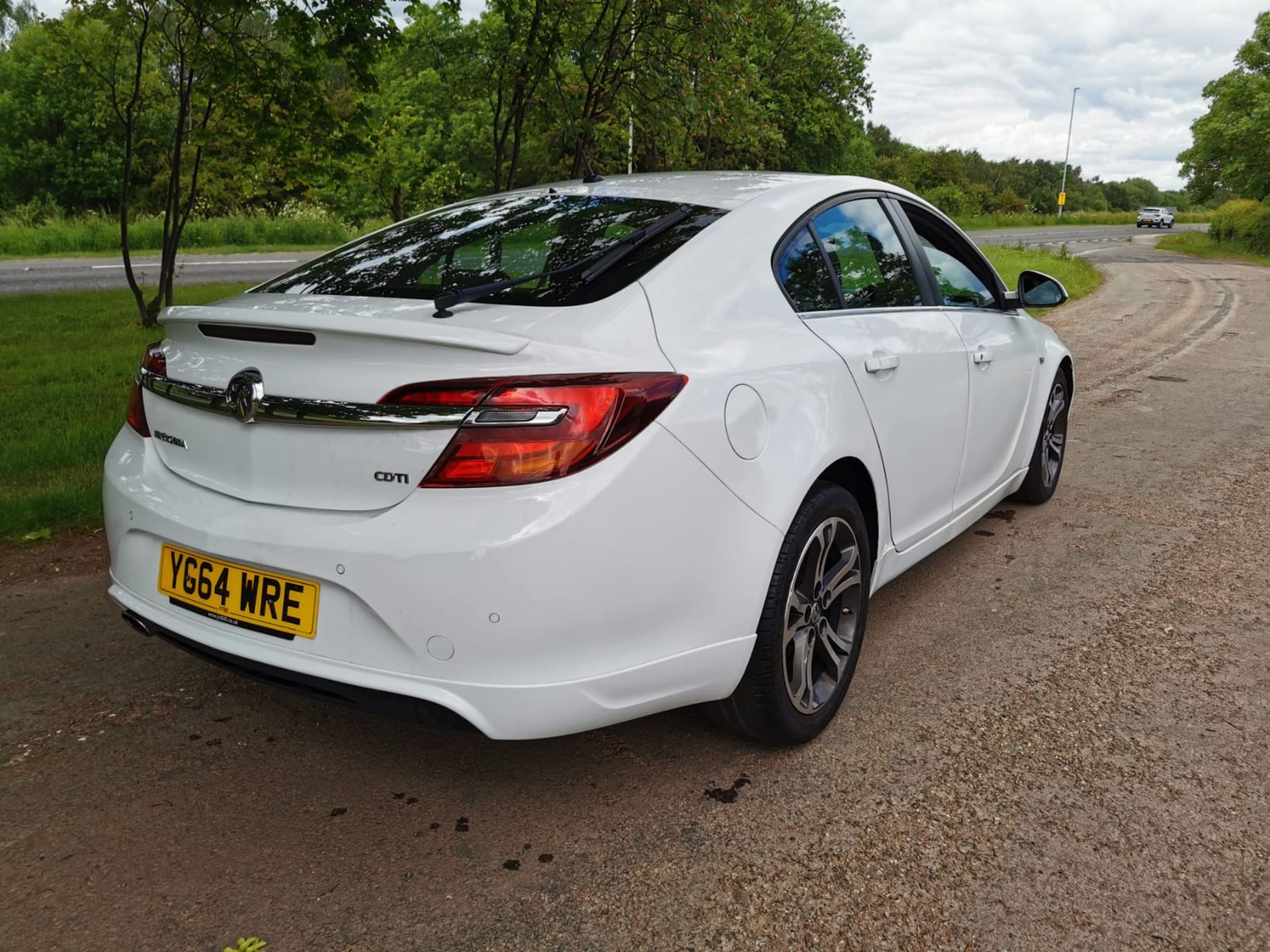 2014/64 VAUXHALL INSIGNIA LTD ED CDTI ECO S/S WHITE HATCHBACK, 67,223 MILES *NO VAT* - Image 7 of 25