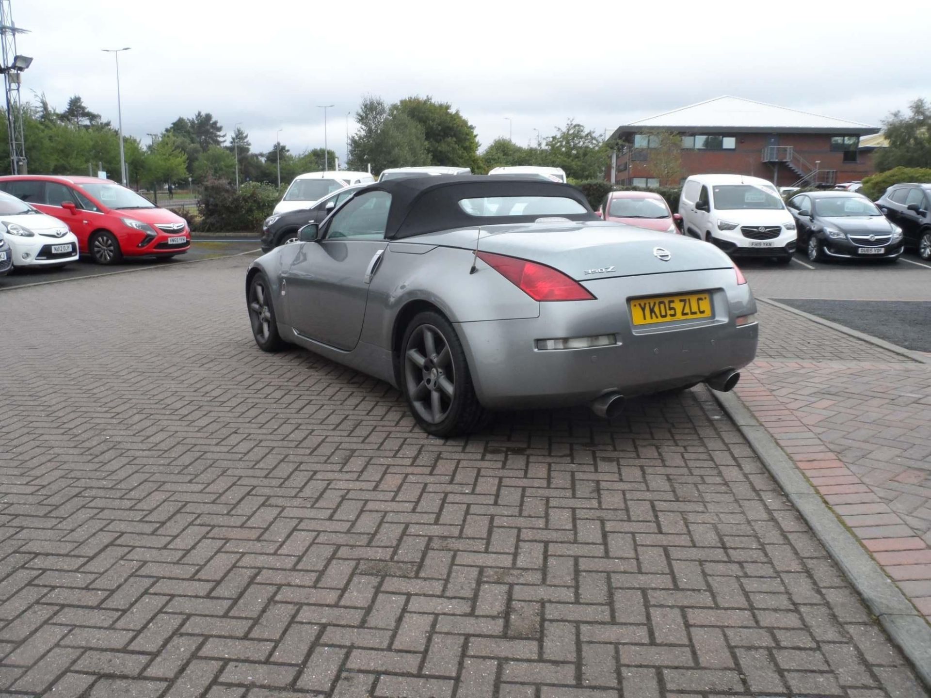 2005 Nissan 350 Z 3.5 V6 Convertible 2dr Petrol Silver Convertible - 106K MILES - 2 KEYS *NO VAT* - Image 5 of 16