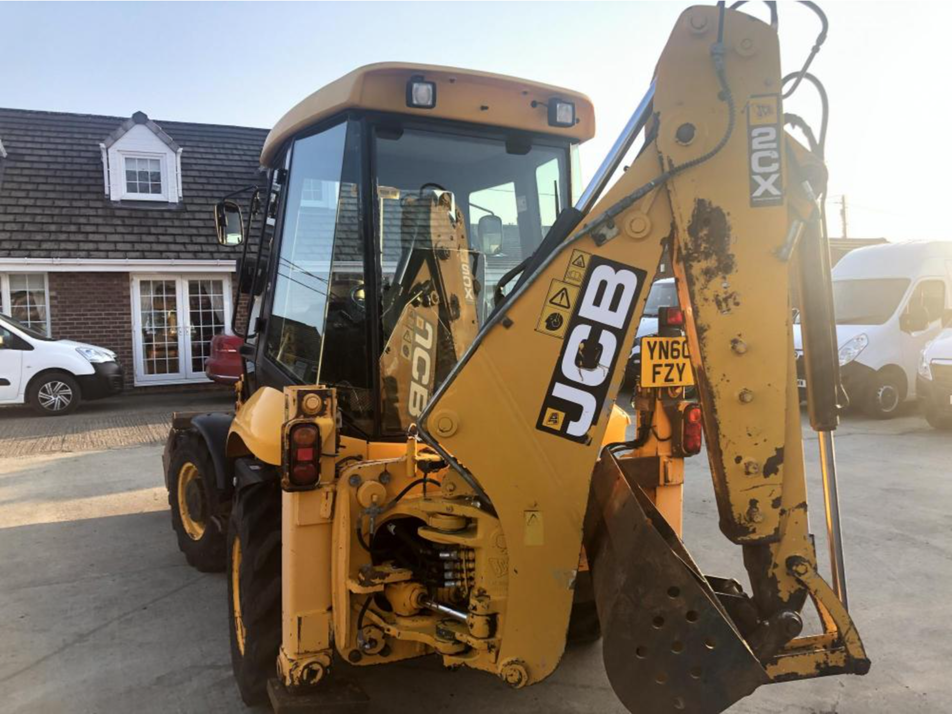 2010 60 plate Jcb 2cx digger, 4 wheel steering back actor good work order *PLUS VAT* - Image 3 of 13