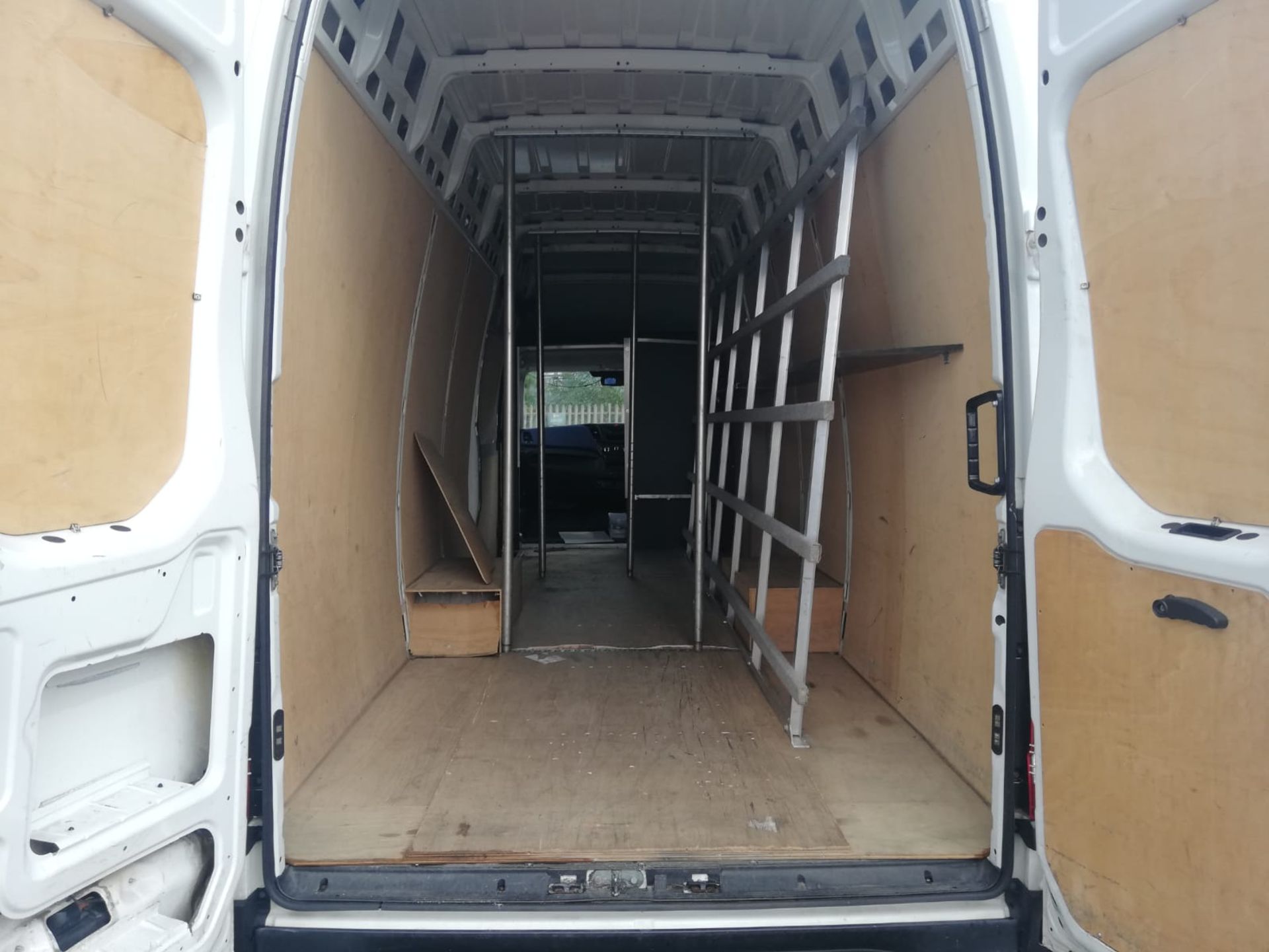 2017/67 IVECO DAILY AUTOMATIC WHITE PANEL VAN - XLWB TWIN WHEEL - 92K MILES - EURO 6 *PLUS VAT* - Image 8 of 10