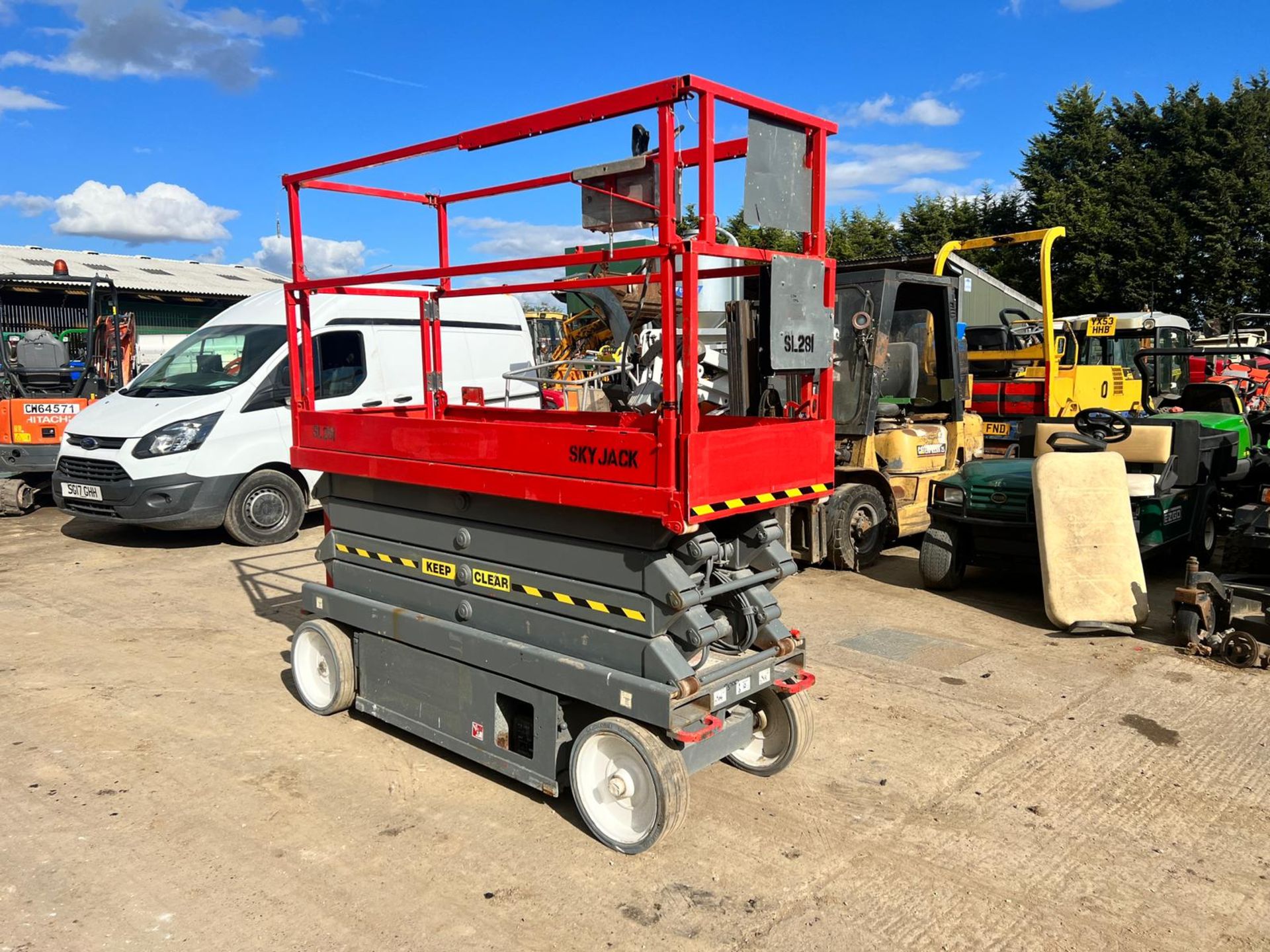 2013 Skyjack SJ3226 Electric Scissor Lift Drives And Lifts *PLUS VAT*