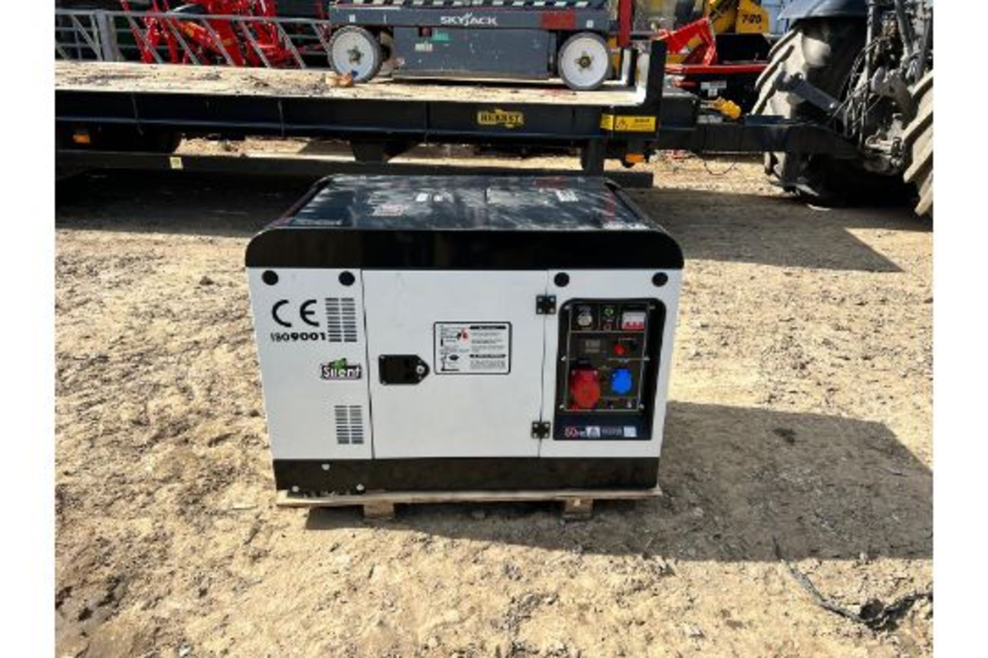 New And Unused DG12000SE3 Diesel Generator *PLUS VAT* - Image 3 of 13