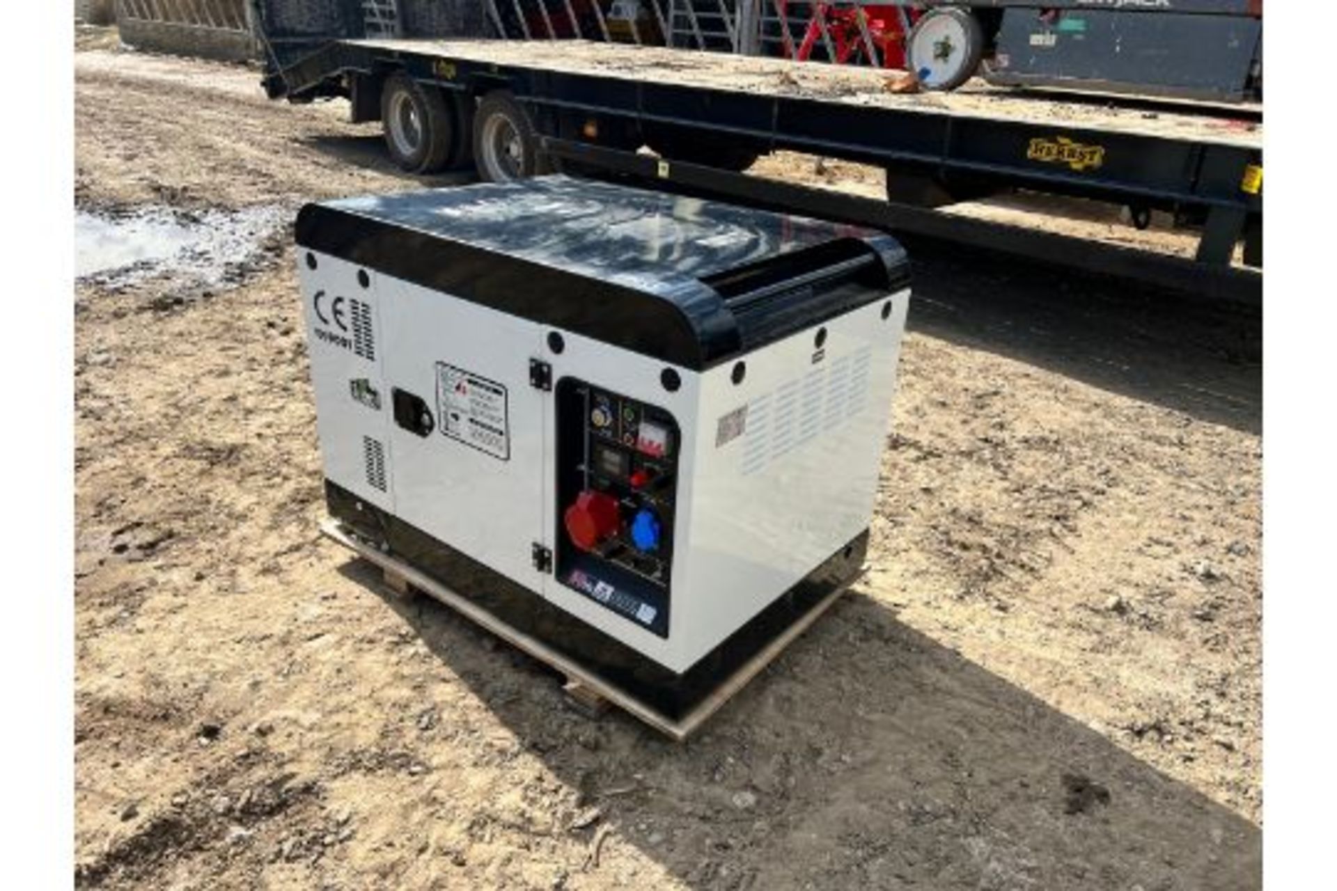 New And Unused DG12000SE3 Diesel Generator *PLUS VAT*