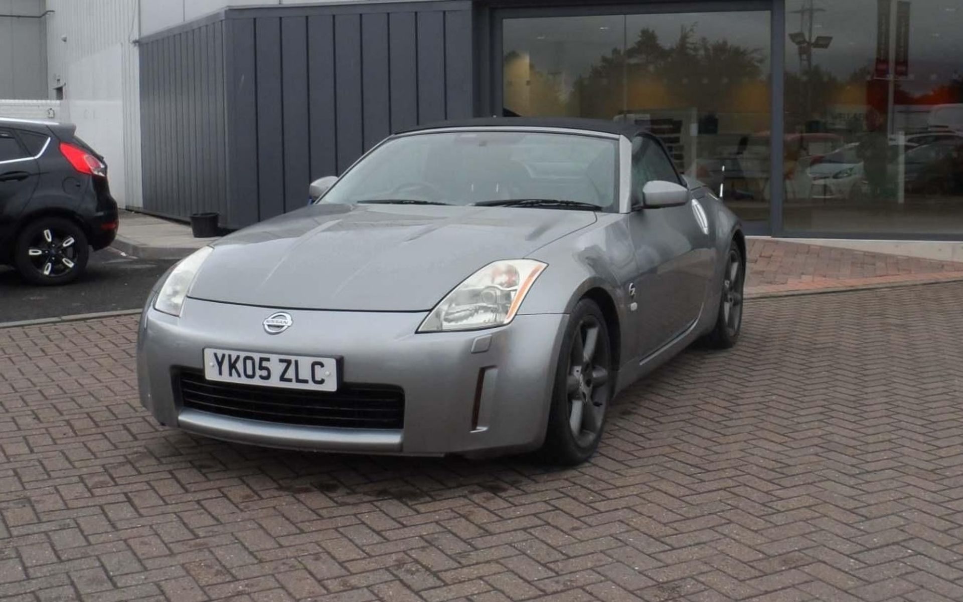 2005 Nissan 350 Z 3.5 V6 Convertible 2dr Petrol Silver Convertible - 106K MILES - 2 KEYS *NO VAT* - Image 2 of 16