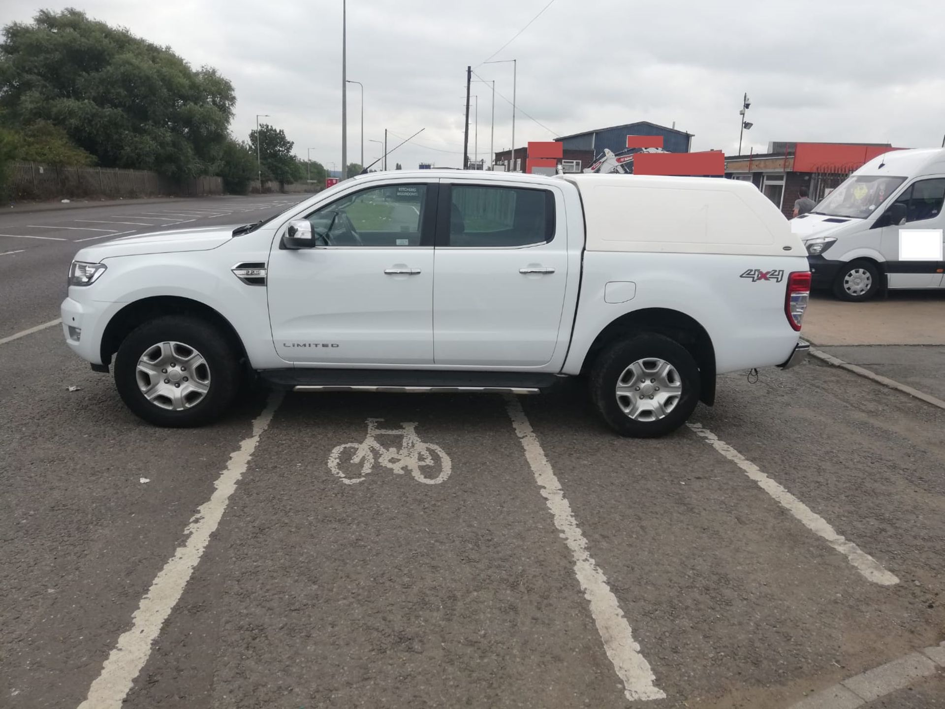 2017/67 FORD RANGER LIMITED 4X4 TDCI WHITE PICK UP Euro 6 - Alloy wheels - leather seats *PLUS VAT* - Image 8 of 11