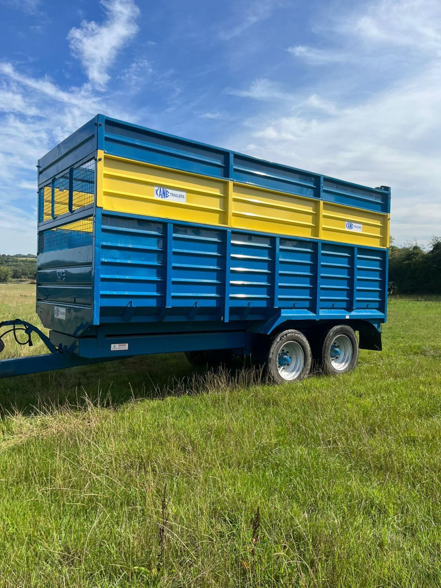 KANE 14 TON TWIN AXLE SILAGE TRAILER *PLUS VAT*