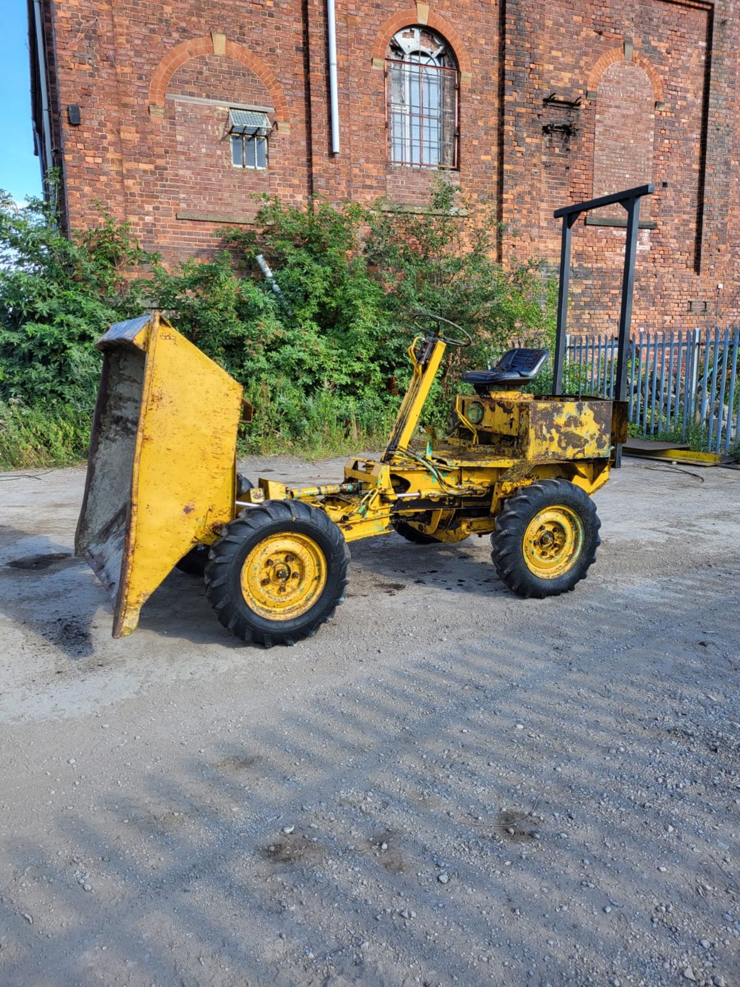 THWAITES 4WD DUMPER *NO VAT* - Image 7 of 9