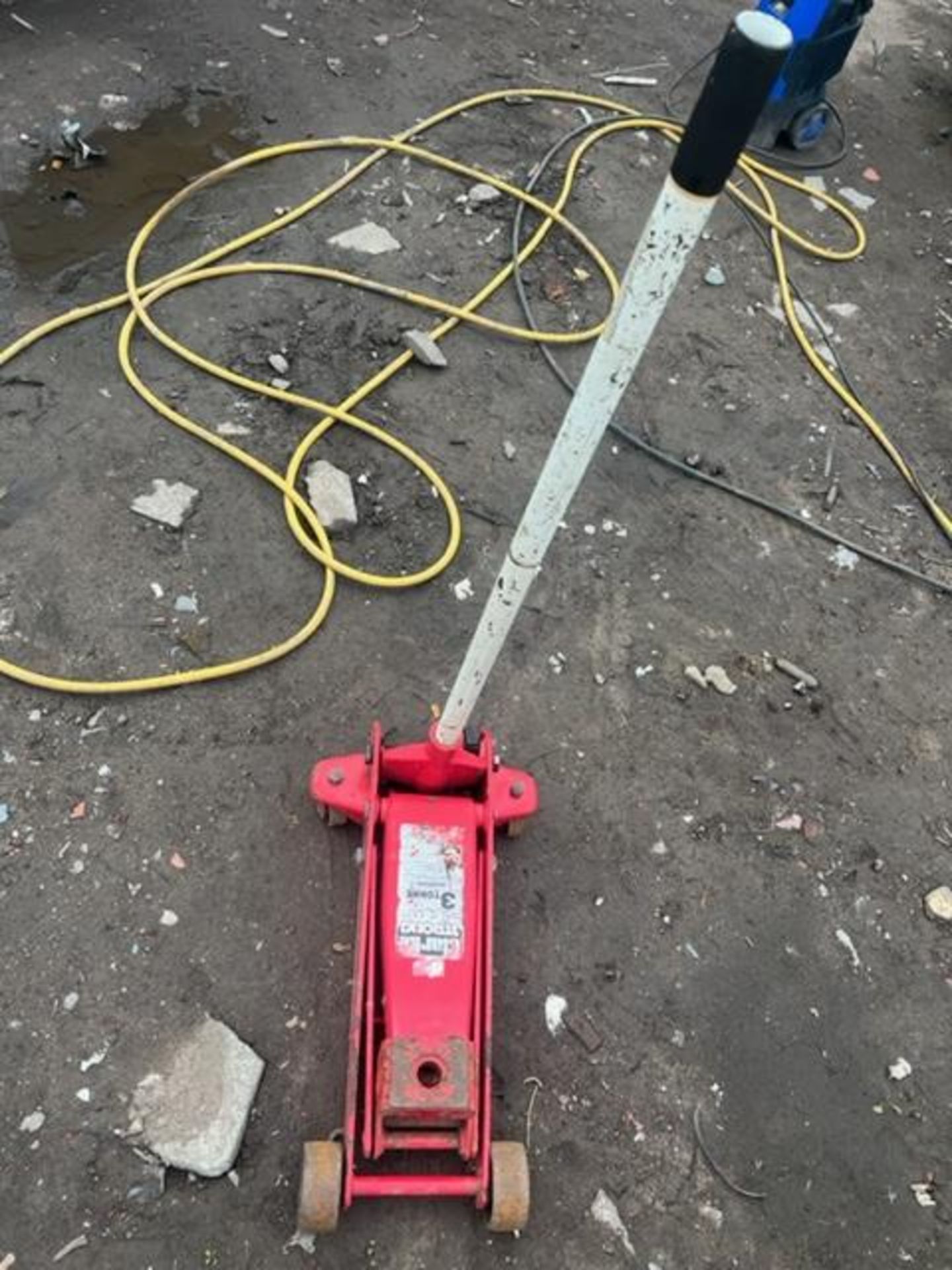 CLARKE STRONA ARM 3 TONS CAR JACK *PLUS VAT*