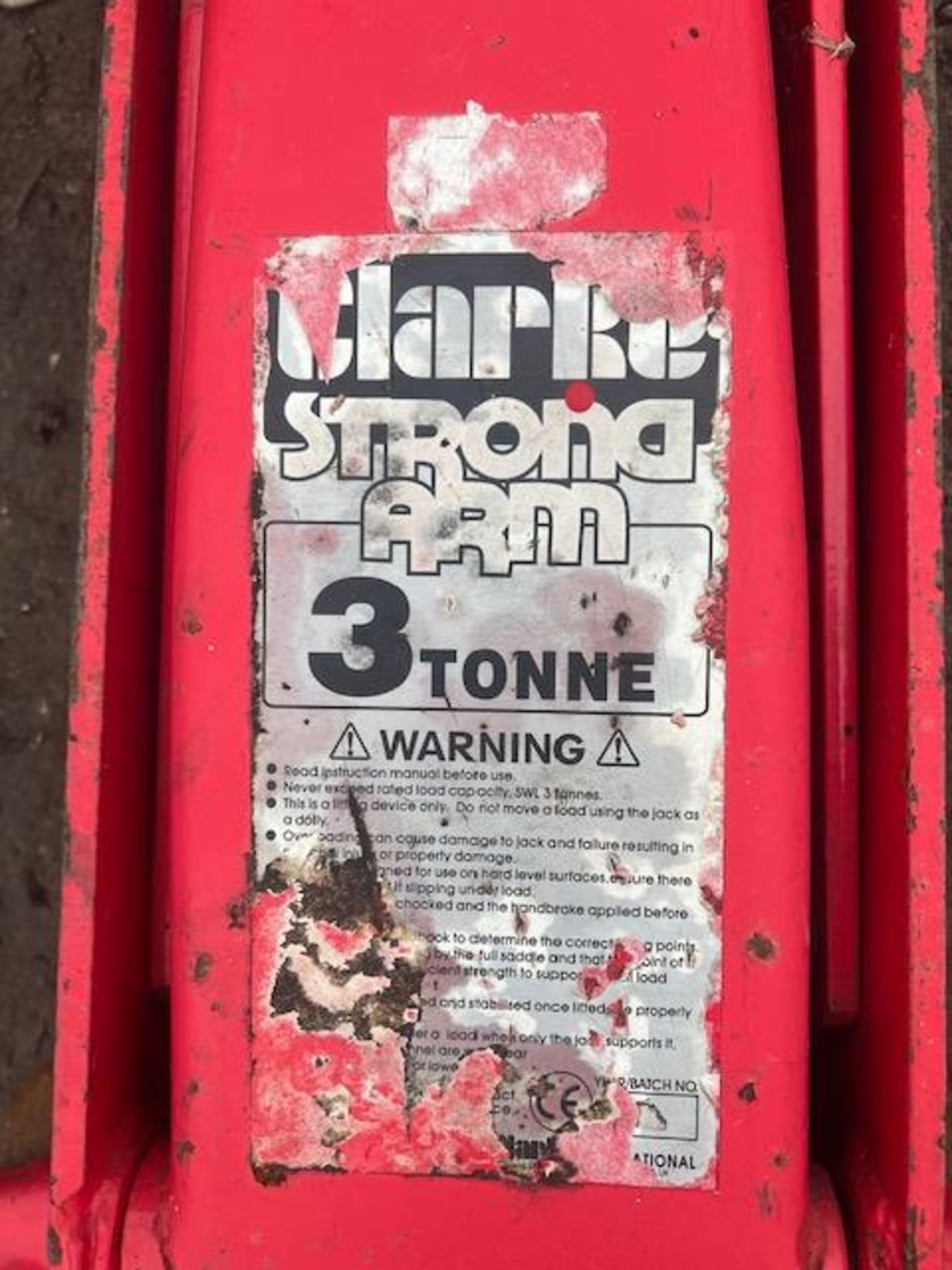 CLARKE STRONA ARM 3 TONS CAR JACK *PLUS VAT* - Image 2 of 3