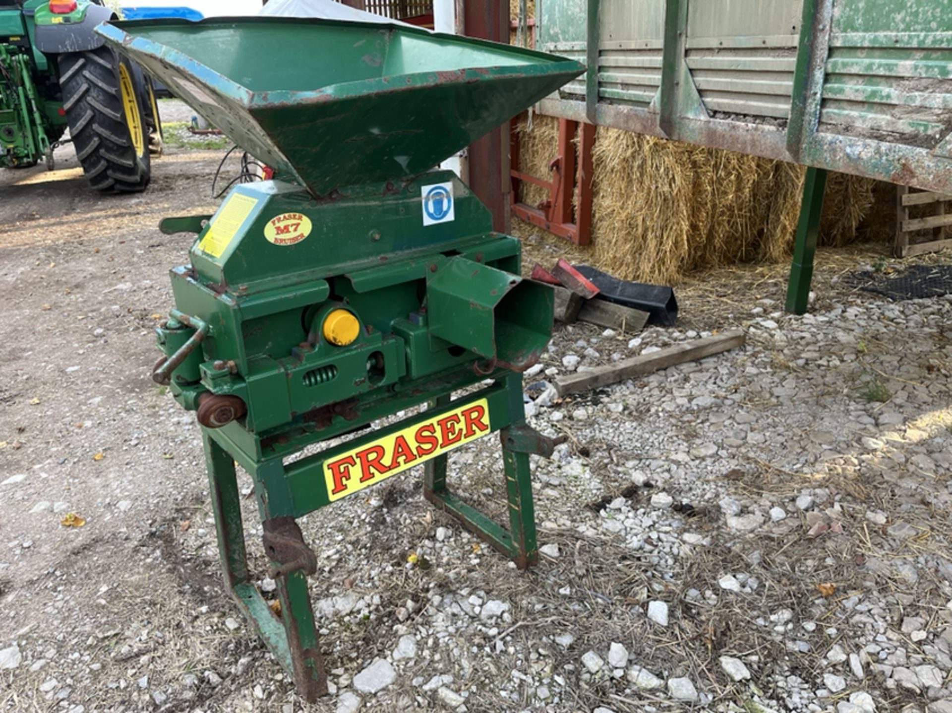 FRASER M7 PTO DRIVEN ROLLER MILL - LITTLE USE - C/W PTO SHAFT *PLUS VAT*