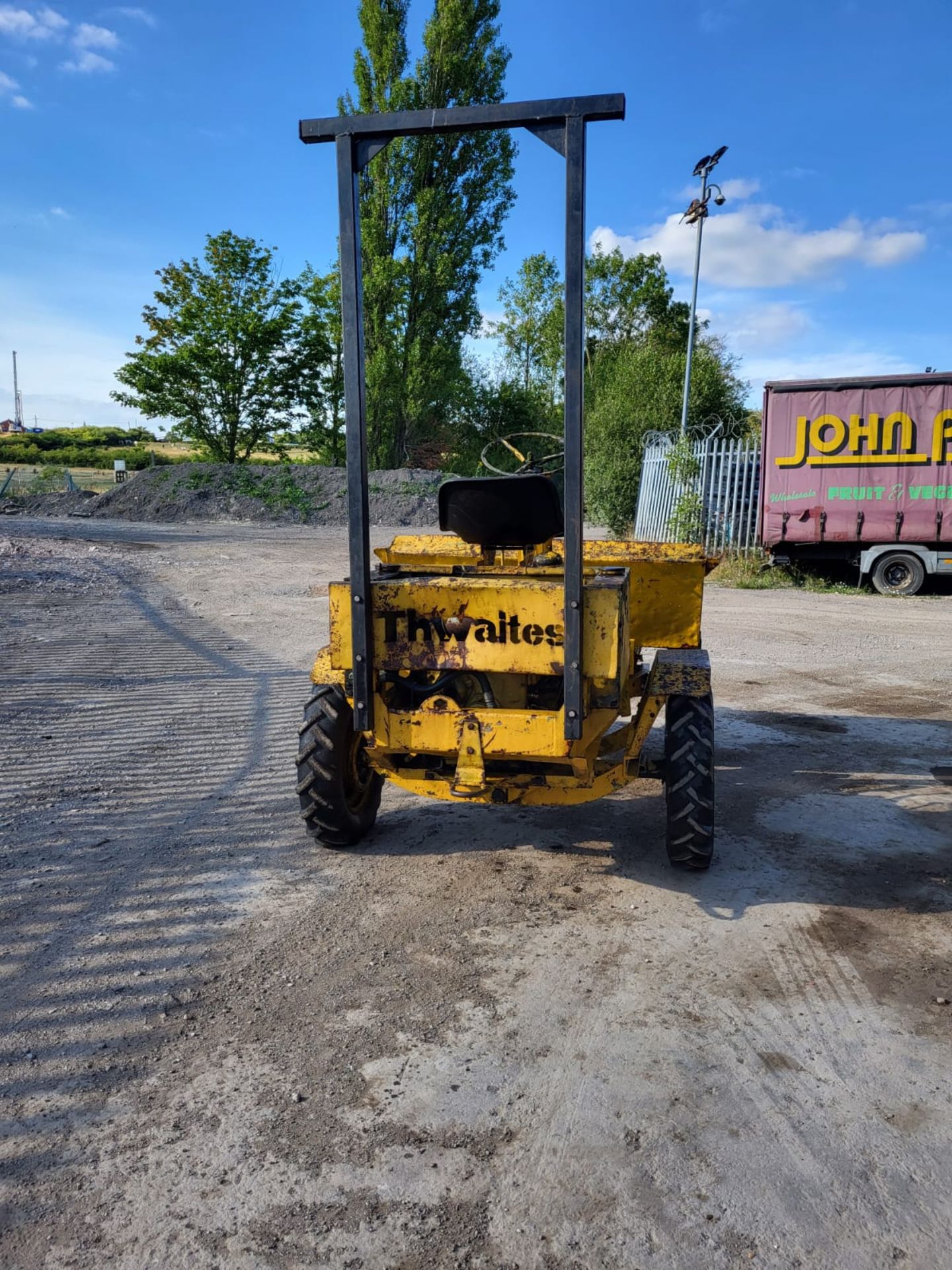 THWAITES 4WD DUMPER *NO VAT* - Image 2 of 9