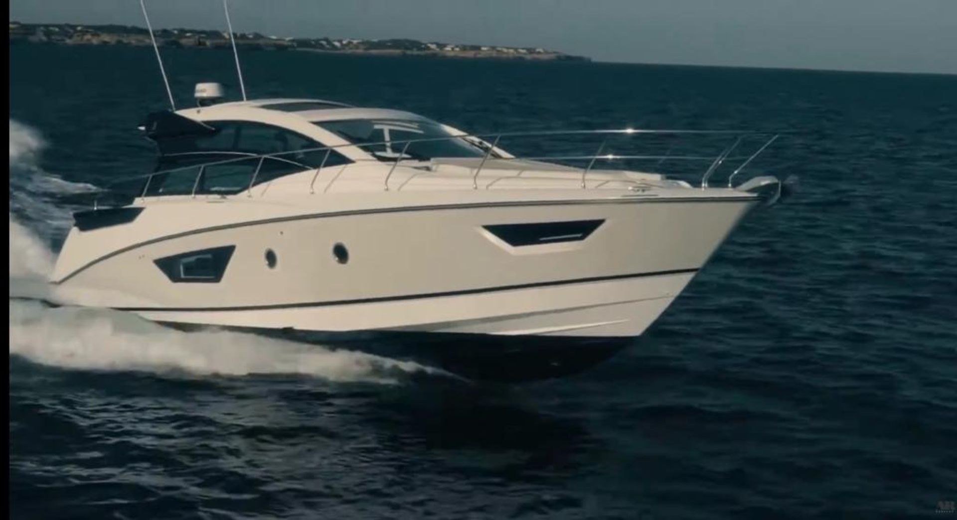 The Laila Rose, 2017/18 Beneteau Gran Turismo 46 Luxury Performance Power Boat *NO VAT* - Image 2 of 28