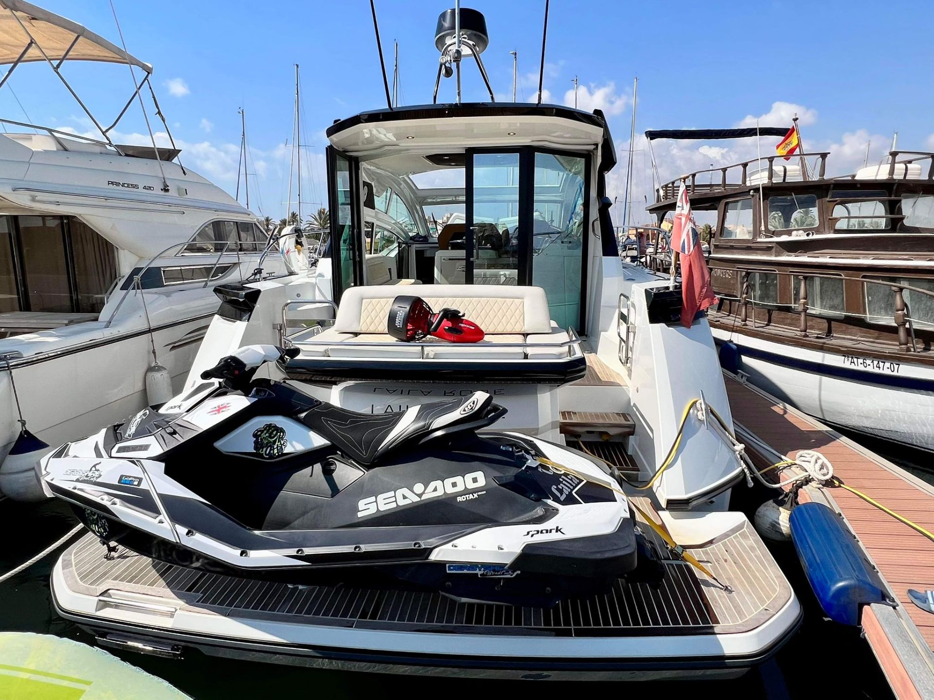 The Laila Rose, 2017/18 Beneteau Gran Turismo 46 Luxury Performance Power Boat *NO VAT* - Image 11 of 28