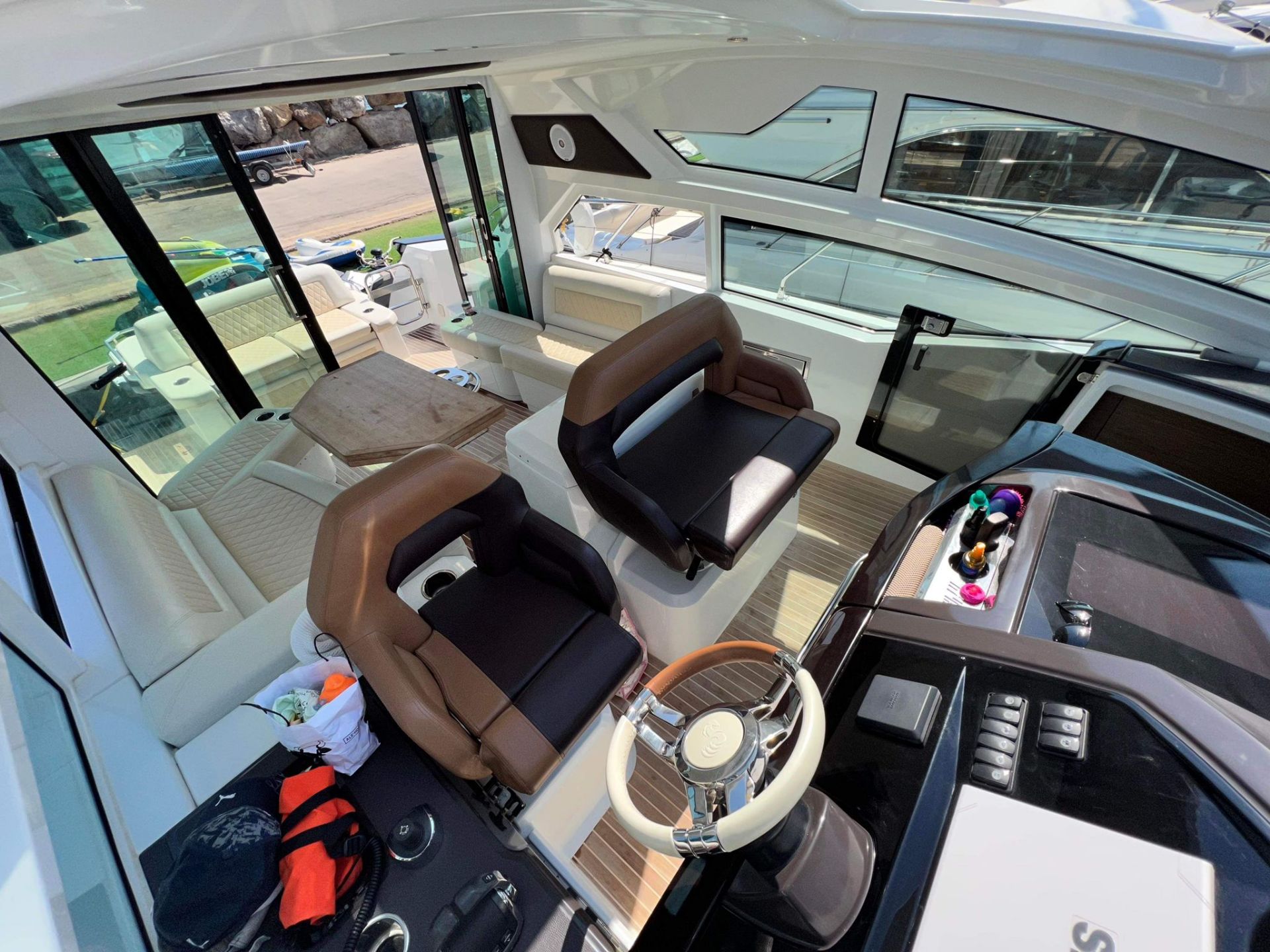 The Laila Rose, 2017/18 Beneteau Gran Turismo 46 Luxury Performance Power Boat *NO VAT* - Image 19 of 28