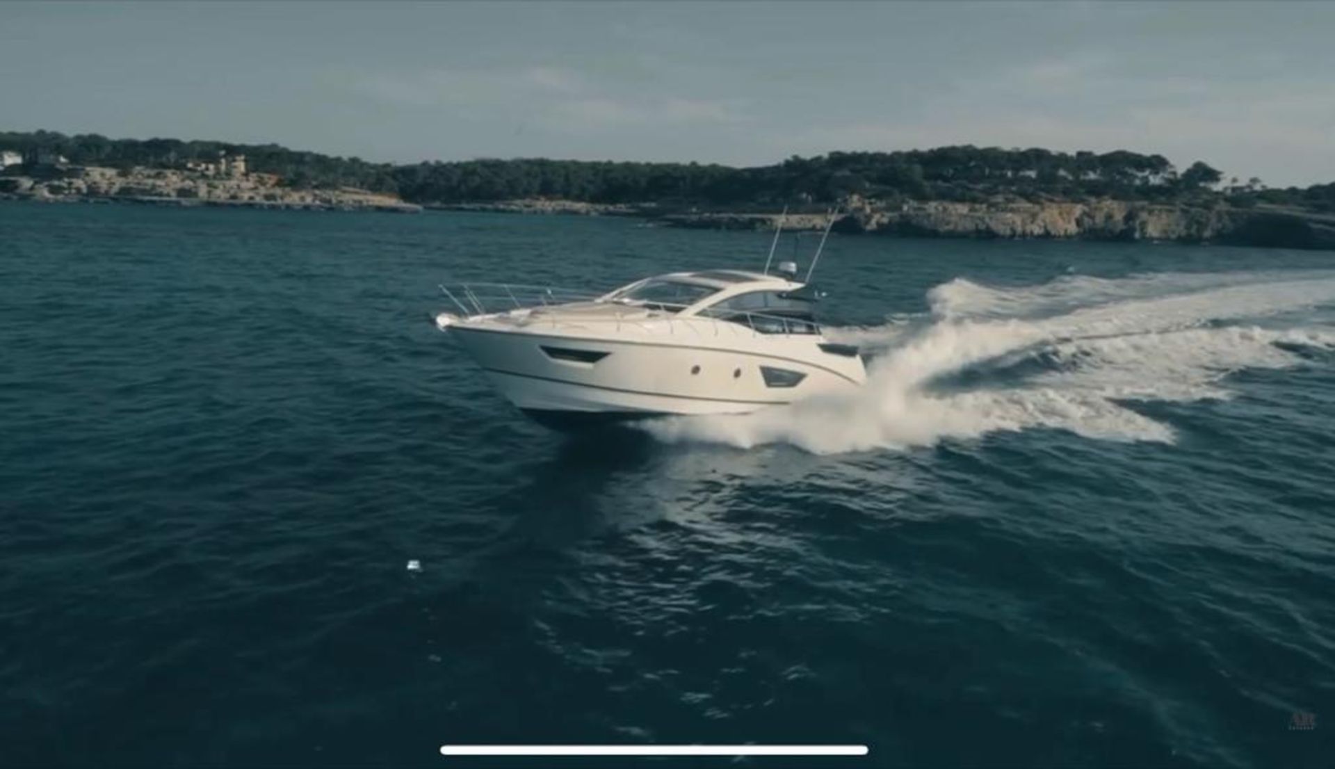 The Laila Rose, 2017/18 Beneteau Gran Turismo 46 Luxury Performance Power Boat *NO VAT* - Image 7 of 28