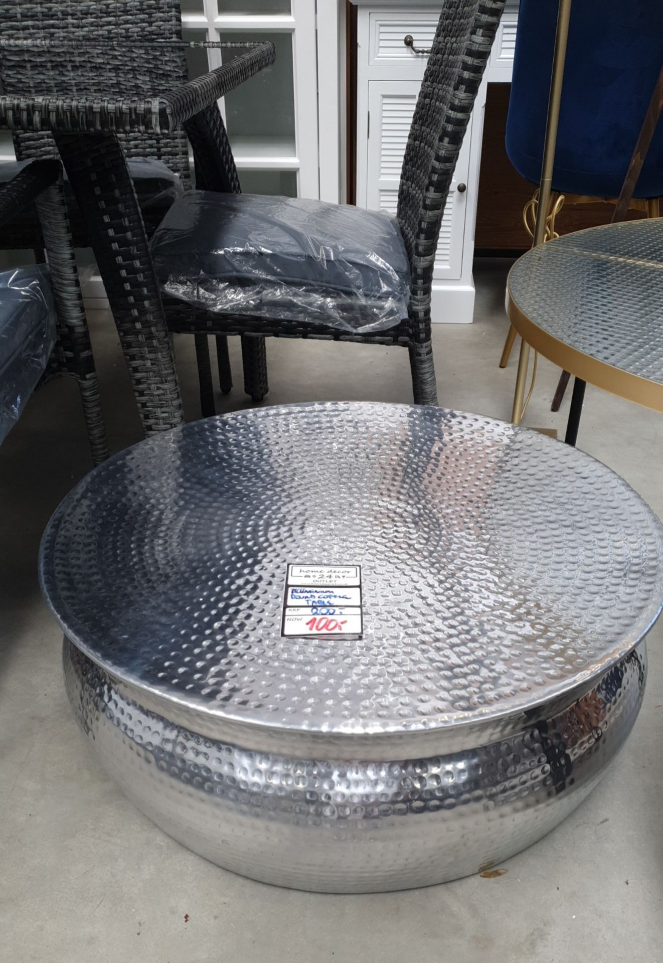 ALUMINIUM ROUND COFFEE TABLE RRP £200 *PLUS VAT*