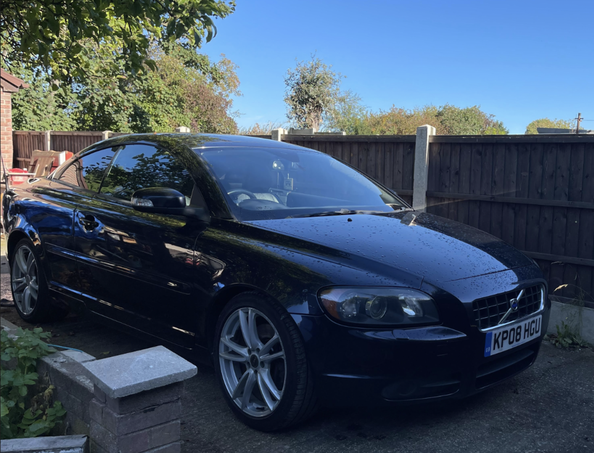 2008 Volvo C70 SE LUX CONVERTIBLE  REG KP08HGU 175k miles  Mot 28/05/2023 Starts , drives  Full