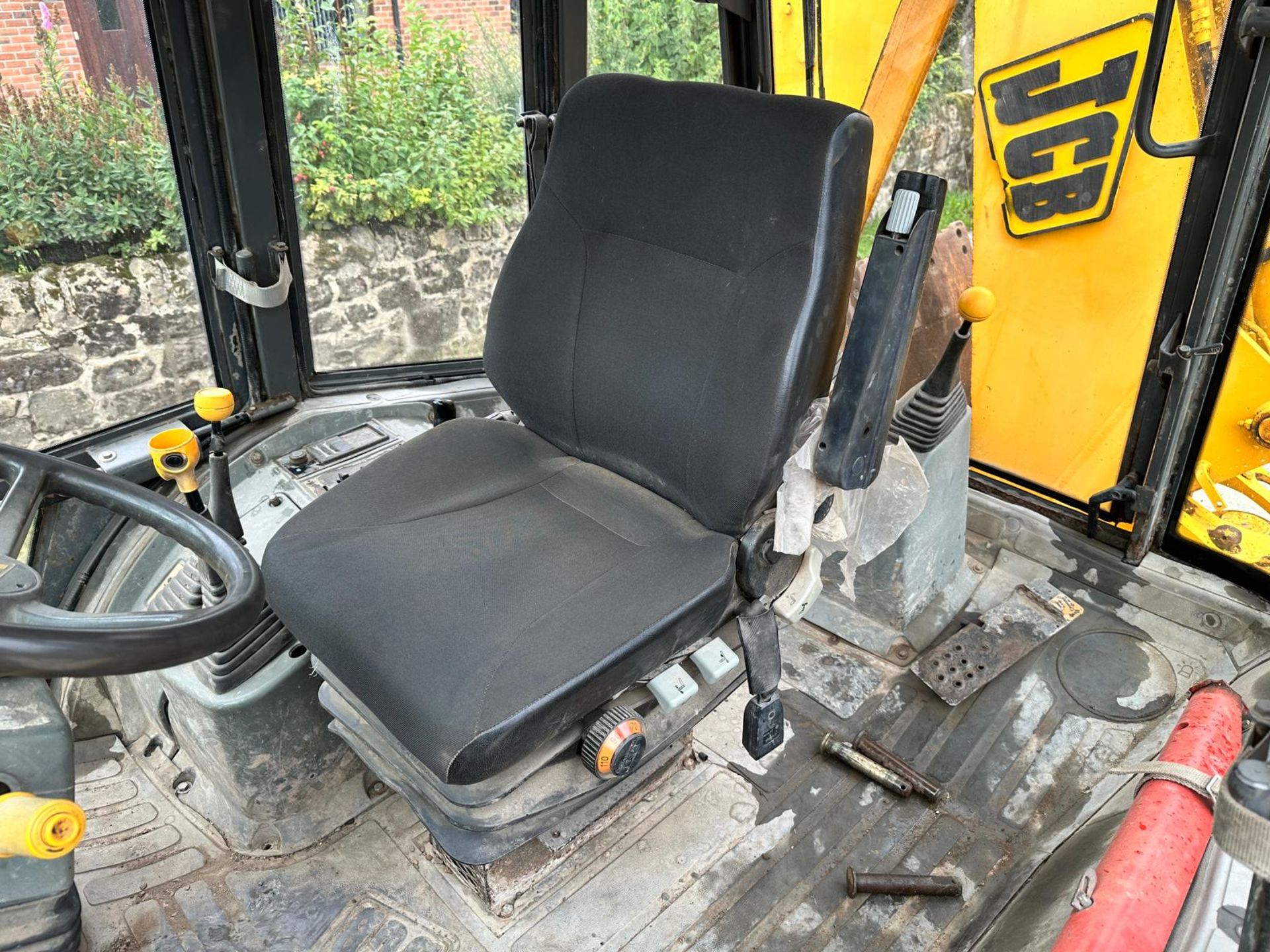 JCB 3CX Sitemaster Wheeled Front Loader Backhoe, Runs Drives Digs And Lifts *PLUS VAT* - Image 16 of 29