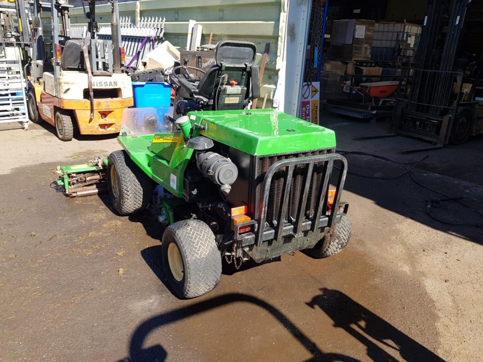 JOHN DEERE 900 ROBERINE CYLINER MOWER GOOD WORKING ORDER   NO VAT ON THE LOT (JUST ON THE BP)