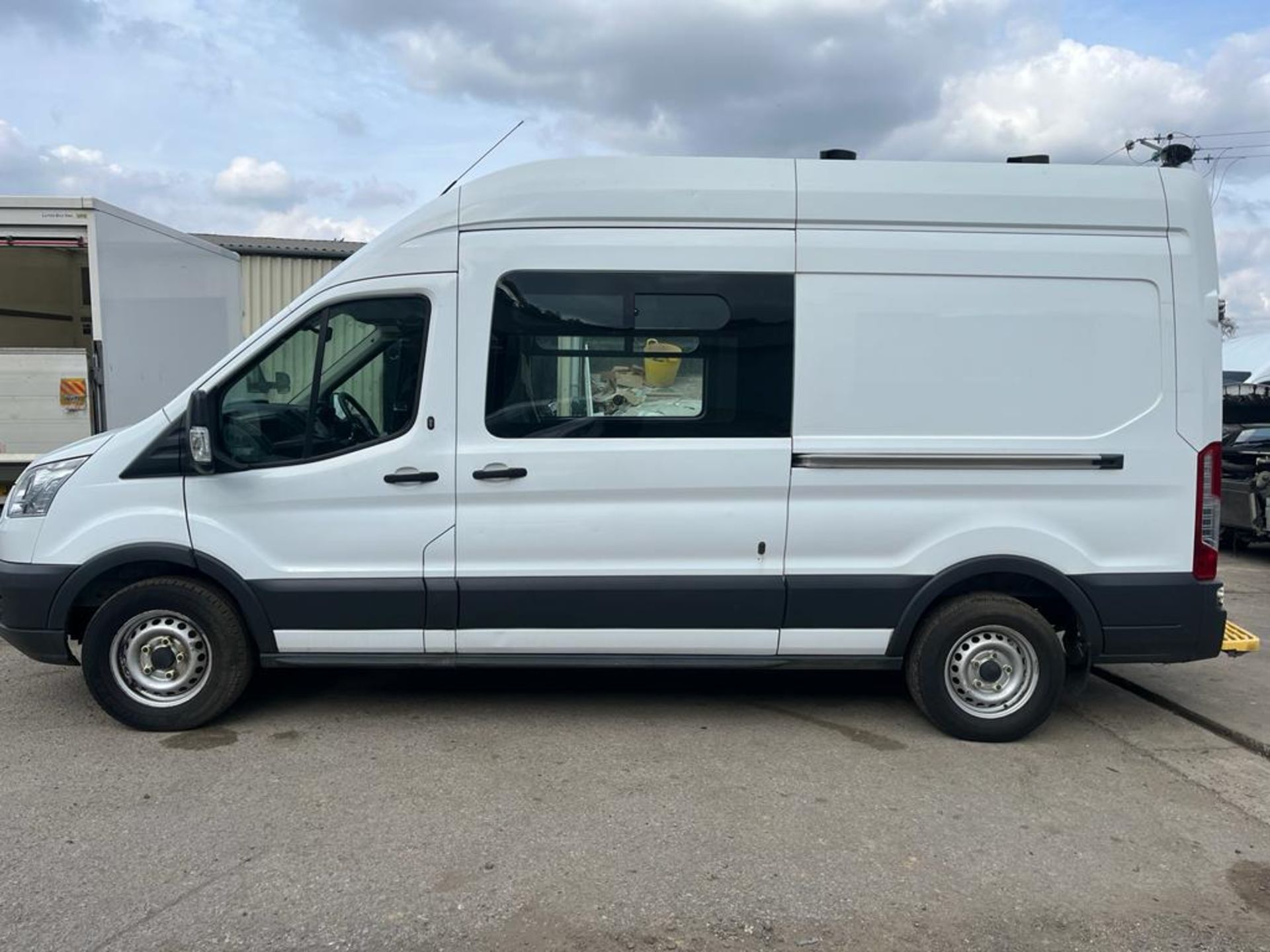 2016 FORD TRANSIT 350 WHITE WELFARE UNIT WITH TOILET *PLUS VAT* - Image 8 of 14