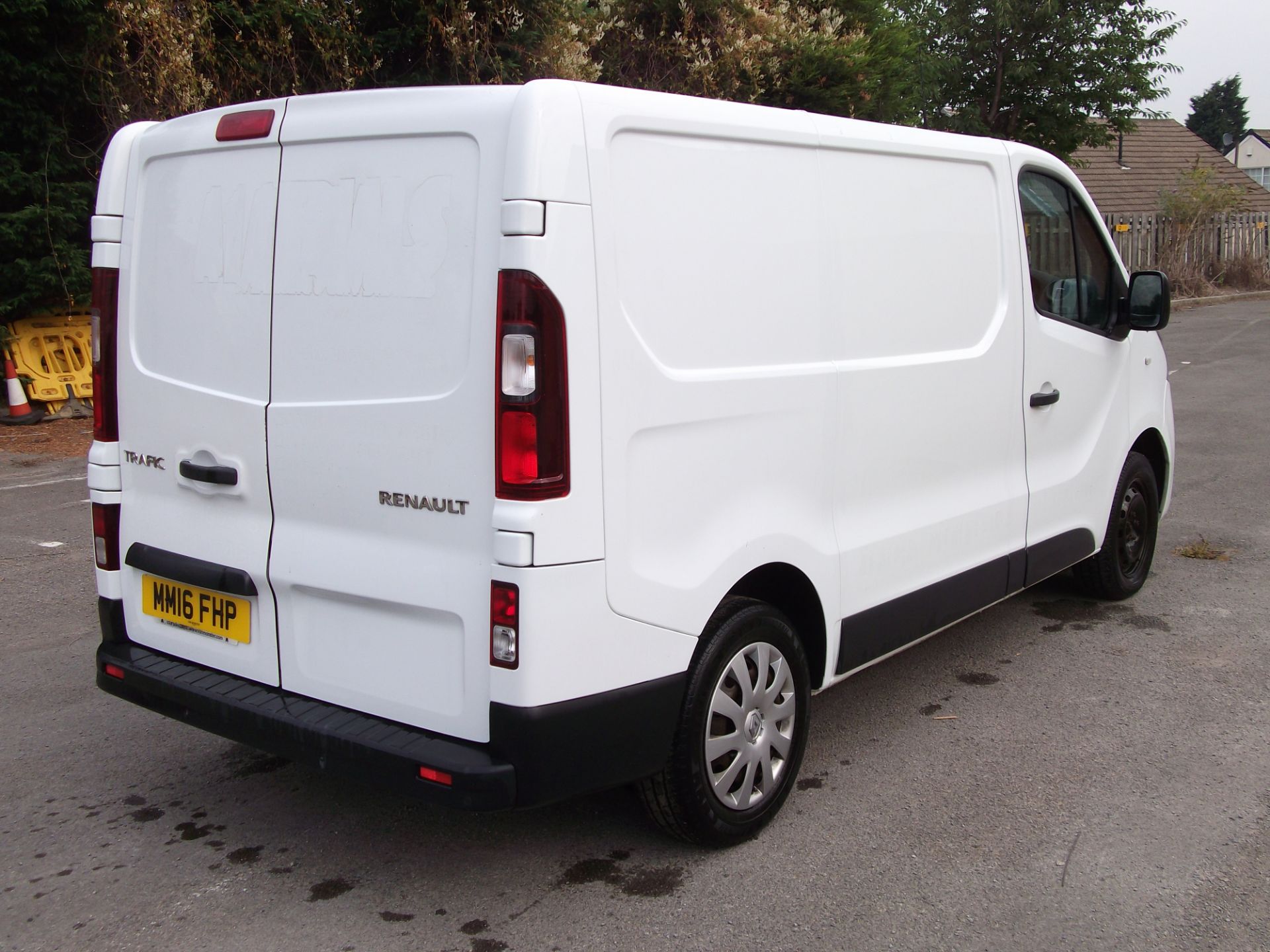 2016 RENAULT TRAFIC SL27 BUSINESS+ NRG DCI WHITE PANEL VAN *PLUS VAT* - Image 5 of 12