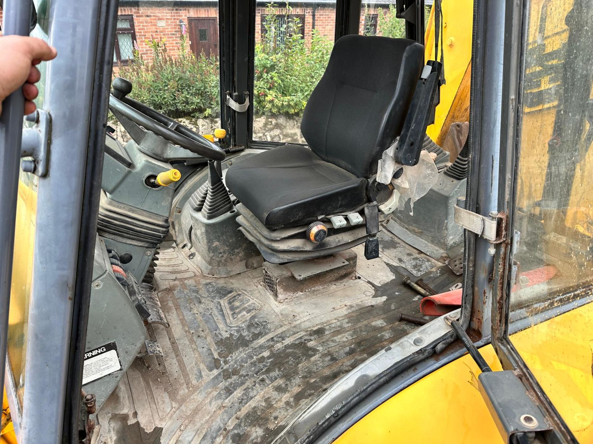 JCB 3CX Sitemaster Wheeled Front Loader Backhoe, Runs Drives Digs And Lifts *PLUS VAT* - Image 17 of 29