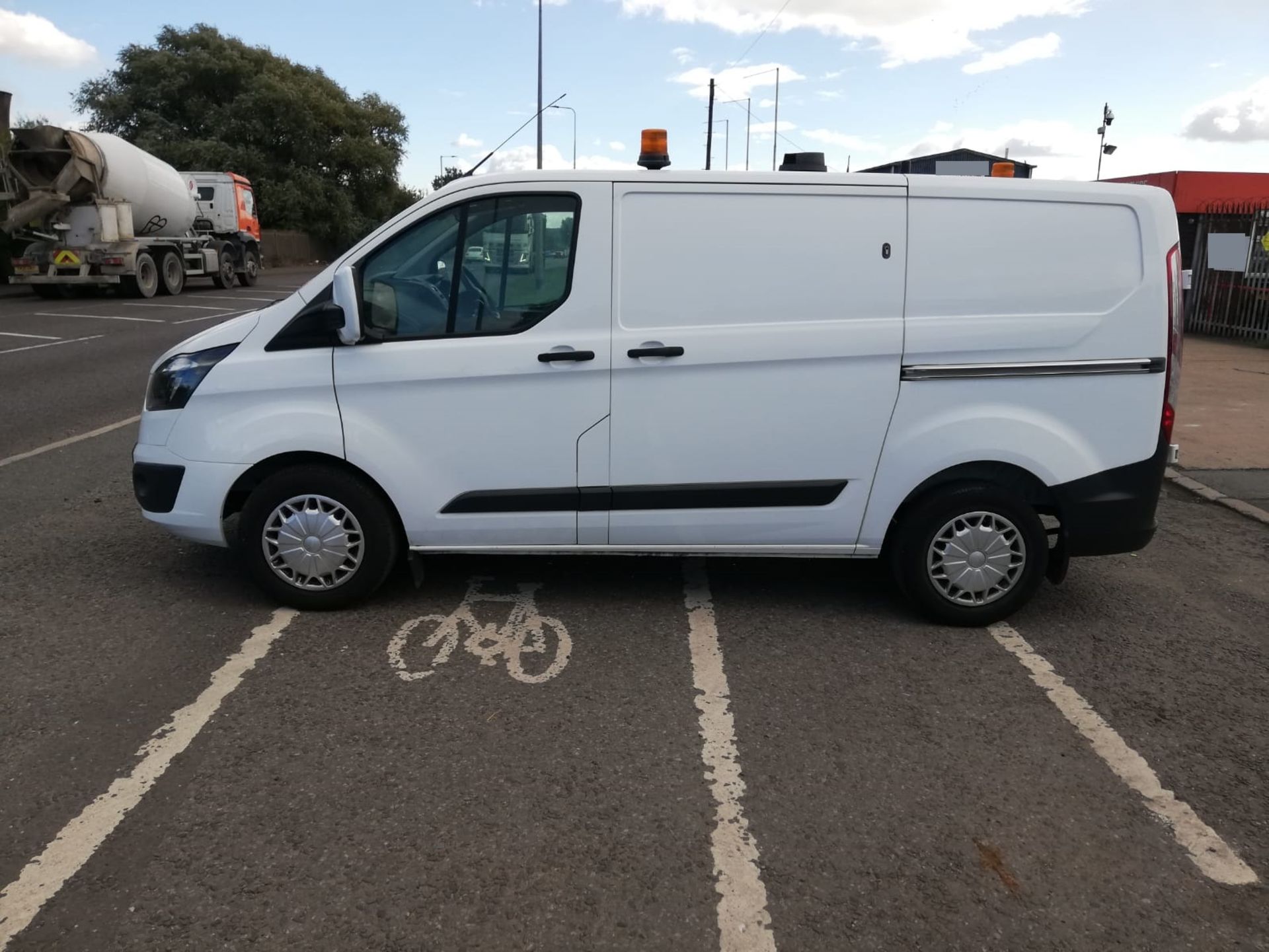 2015/64 FORD TRANSIT CUSTOM 290 ECO-TECH WHITE PANEL VAN - AIR CON - FSH *PLUS* - Image 4 of 10