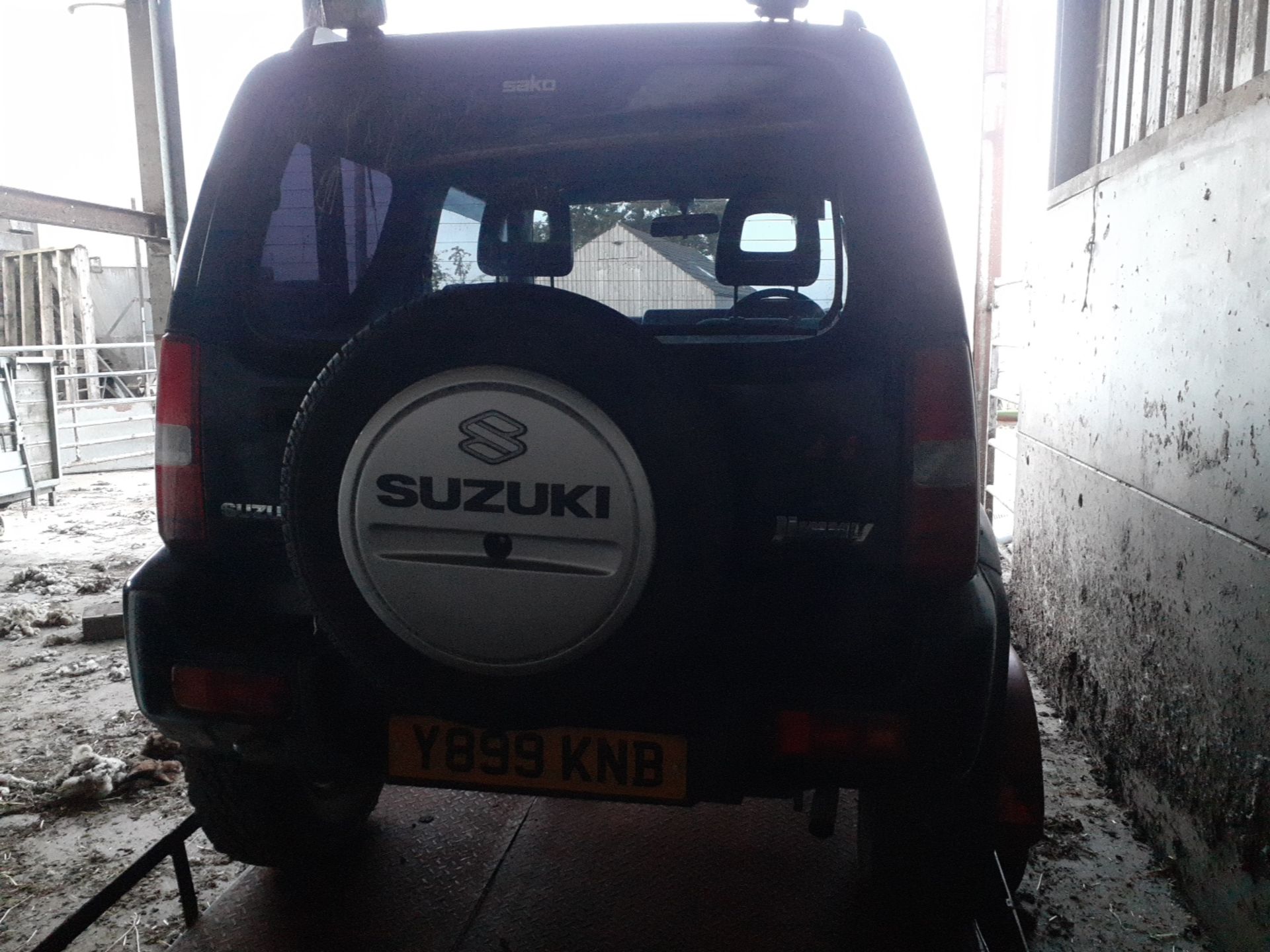 BARN FIND 2001 SUZUKI JIMNY JLX BLACK ESTATE, OFF THE ROAD FOR 3 YEARS *NO VAT* - Image 8 of 15