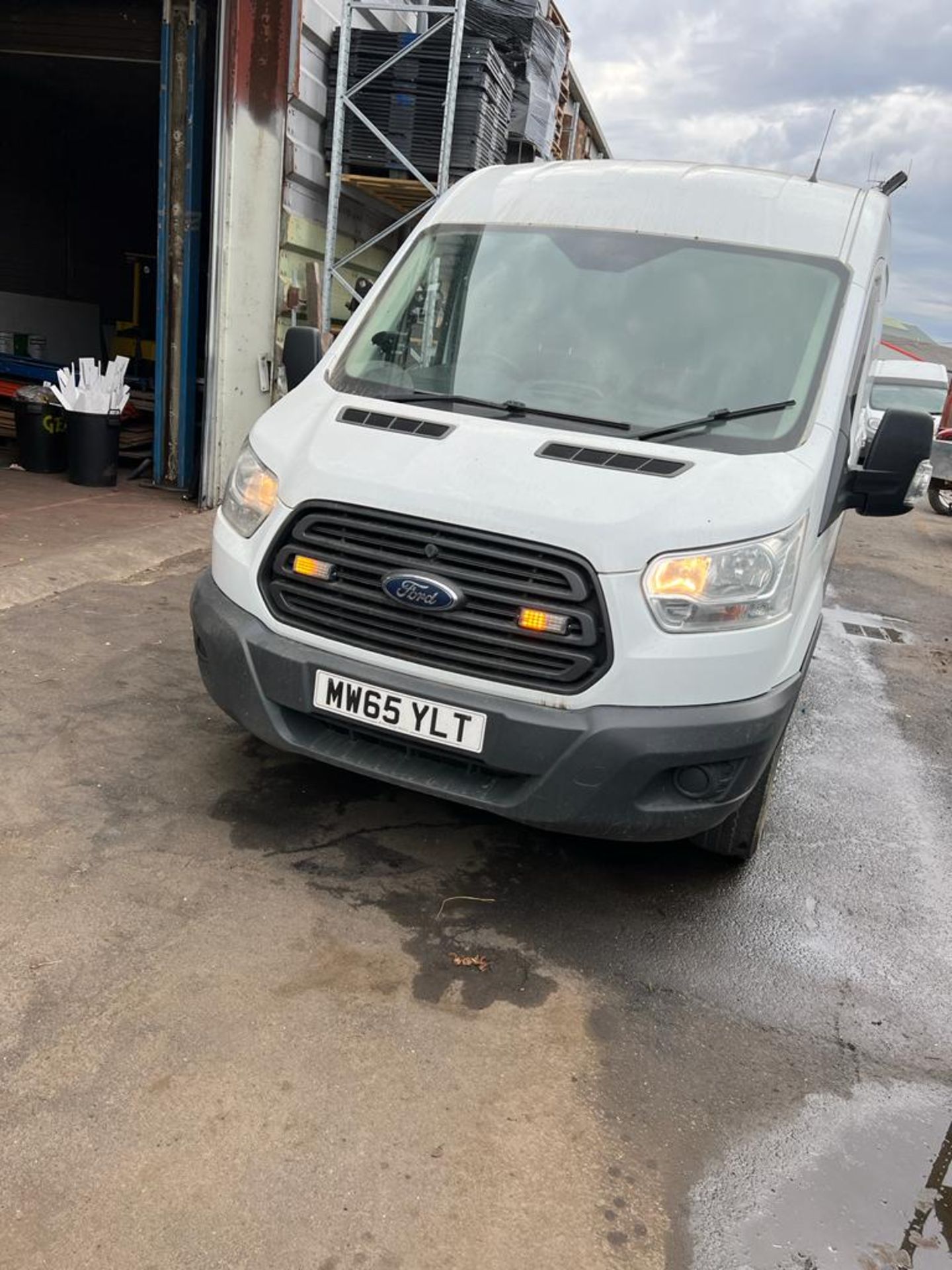 2015/65 FORD TRANSIT 350 WHITE PANEL VAN *PLUS VAT* - Image 4 of 21