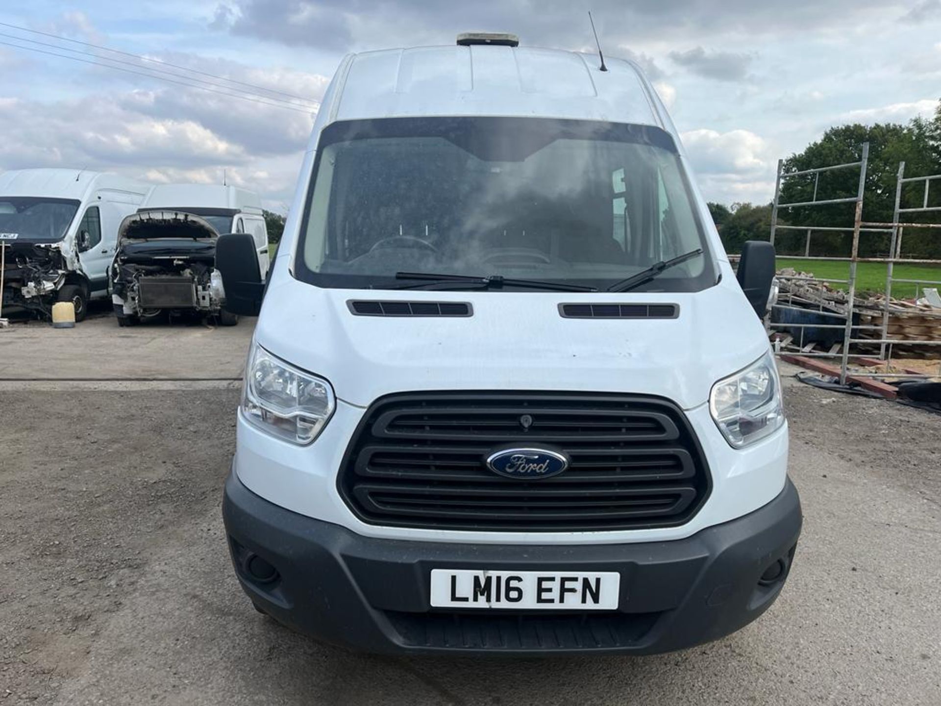 2016 FORD TRANSIT 350 WHITE WELFARE UNIT WITH TOILET *PLUS VAT* - Image 2 of 14