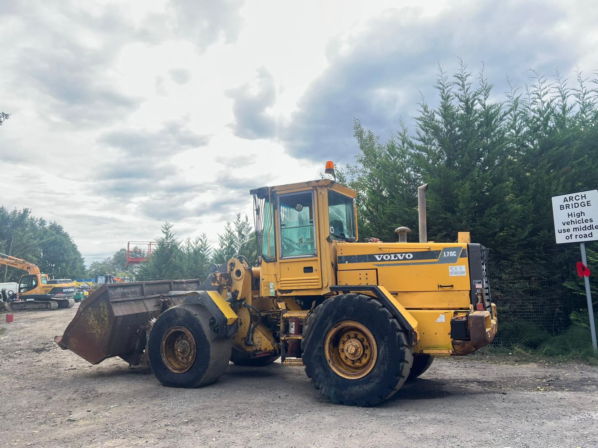 VOLVO L70C Loading Shovel, MODEL L70C, HIGH TIP BUCKET *PLUS VAT* - Image 2 of 5