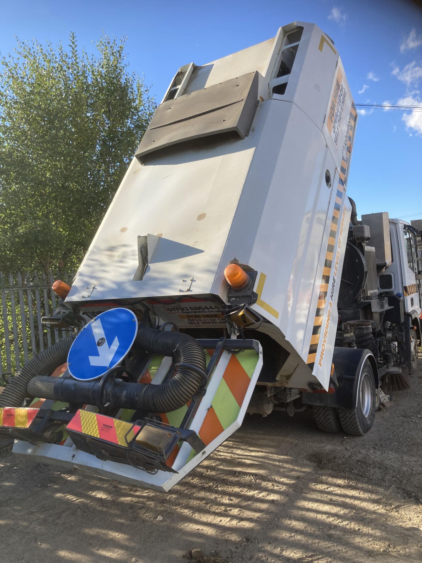 2012 IVECO EUROCARGO 75E16S ROAD JOHNSTON SWEEPER *PLUS VAT* - Image 7 of 38