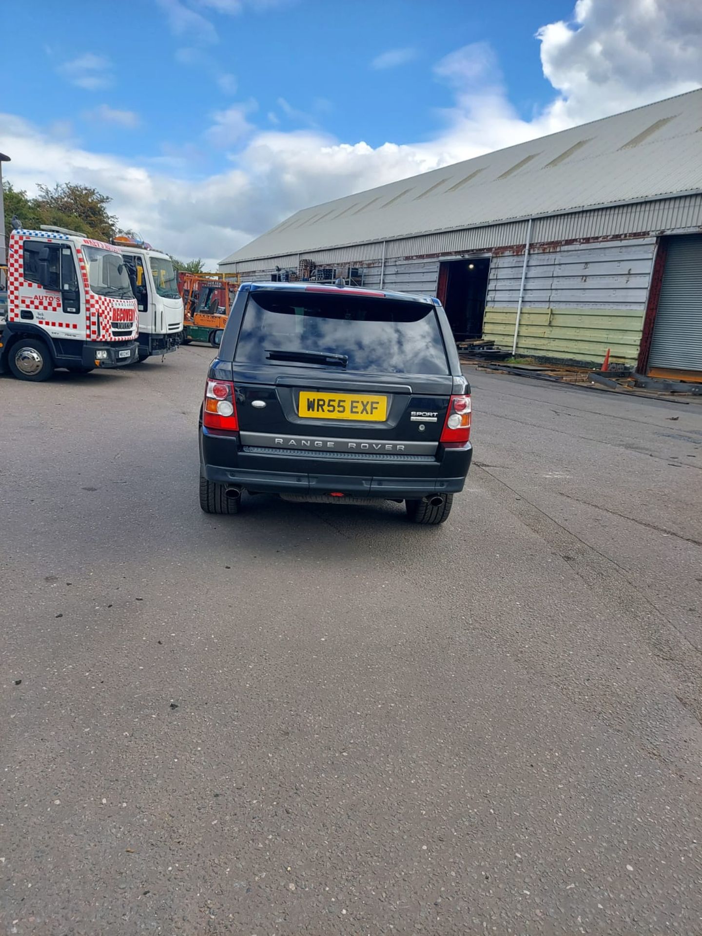 RANGE ROVER SPORT 4.2L V8 SUPERCHARGED - LATE ENTRY! - Image 17 of 18