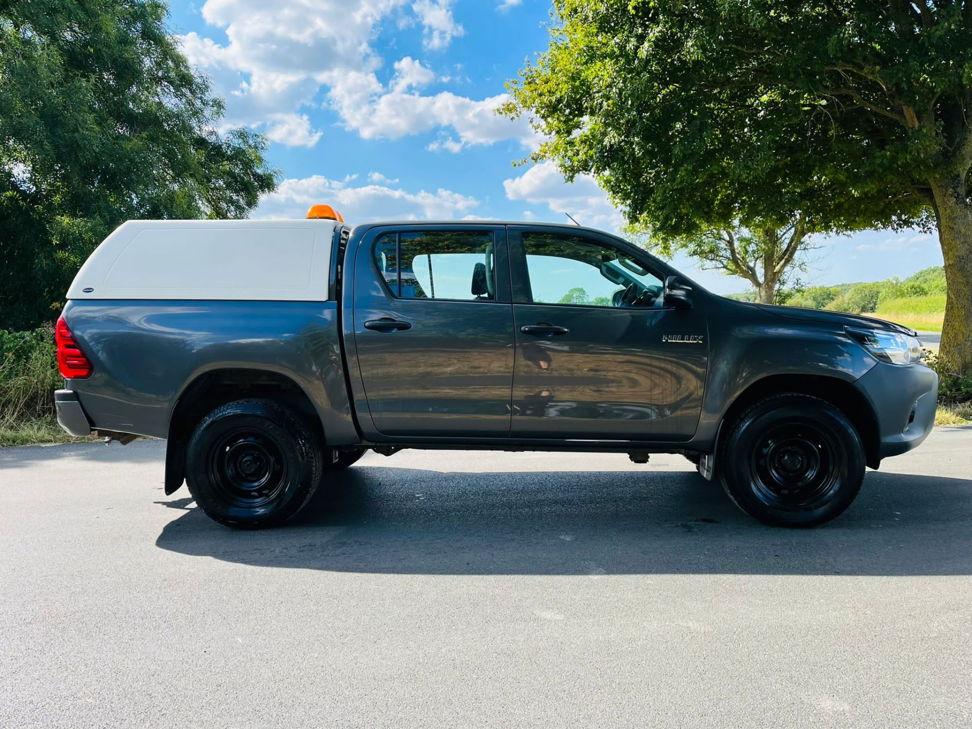 2018 TOYOTA HILUX ACTIVE D-4D 4WD DCB - BLUETOOTH - ACTIVE SPEC *PLUS VAT* - Image 6 of 20