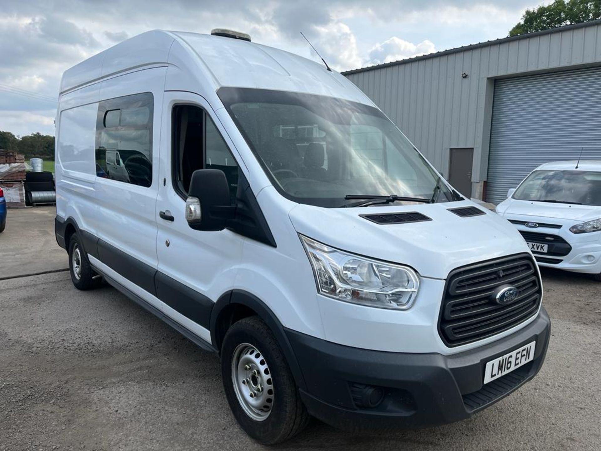 2016 FORD TRANSIT 350 WHITE WELFARE UNIT WITH TOILET *PLUS VAT* - Image 3 of 14