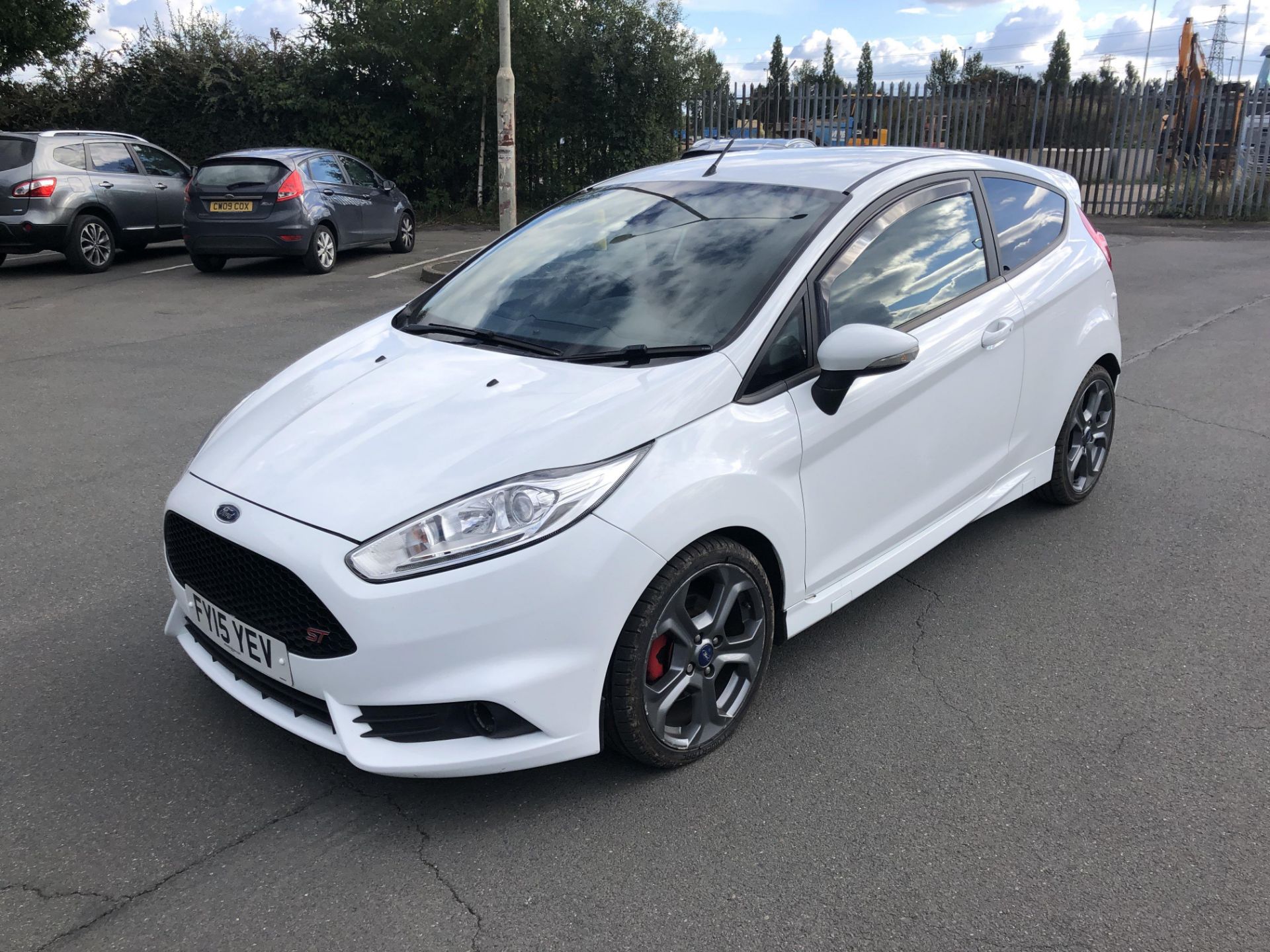 2015 FORD FIESTA ST-3 TURBO WHITE HATCHBACK *NO VAT* - Image 3 of 22