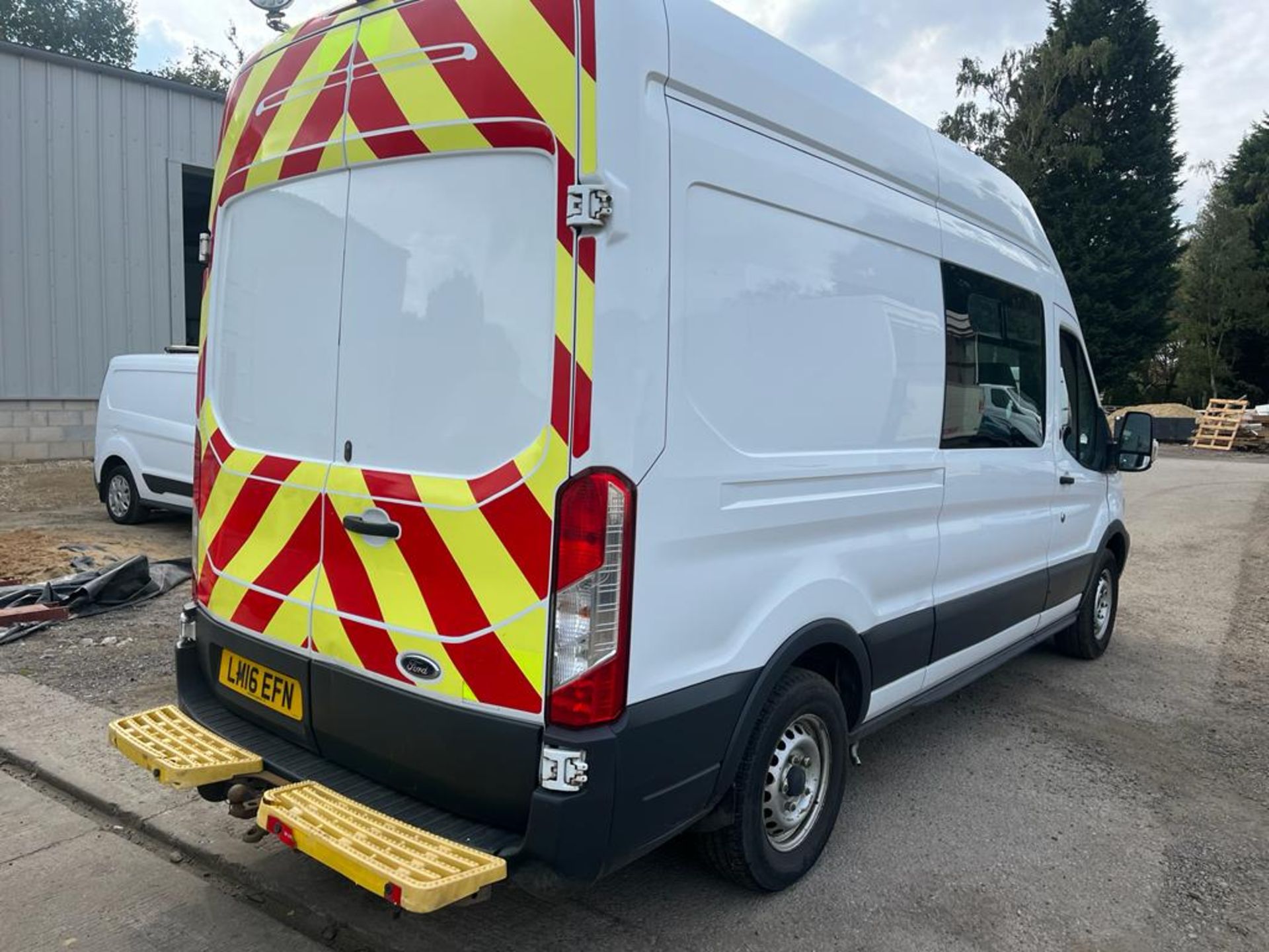 2016 FORD TRANSIT 350 WHITE WELFARE UNIT WITH TOILET *PLUS VAT* - Image 5 of 14