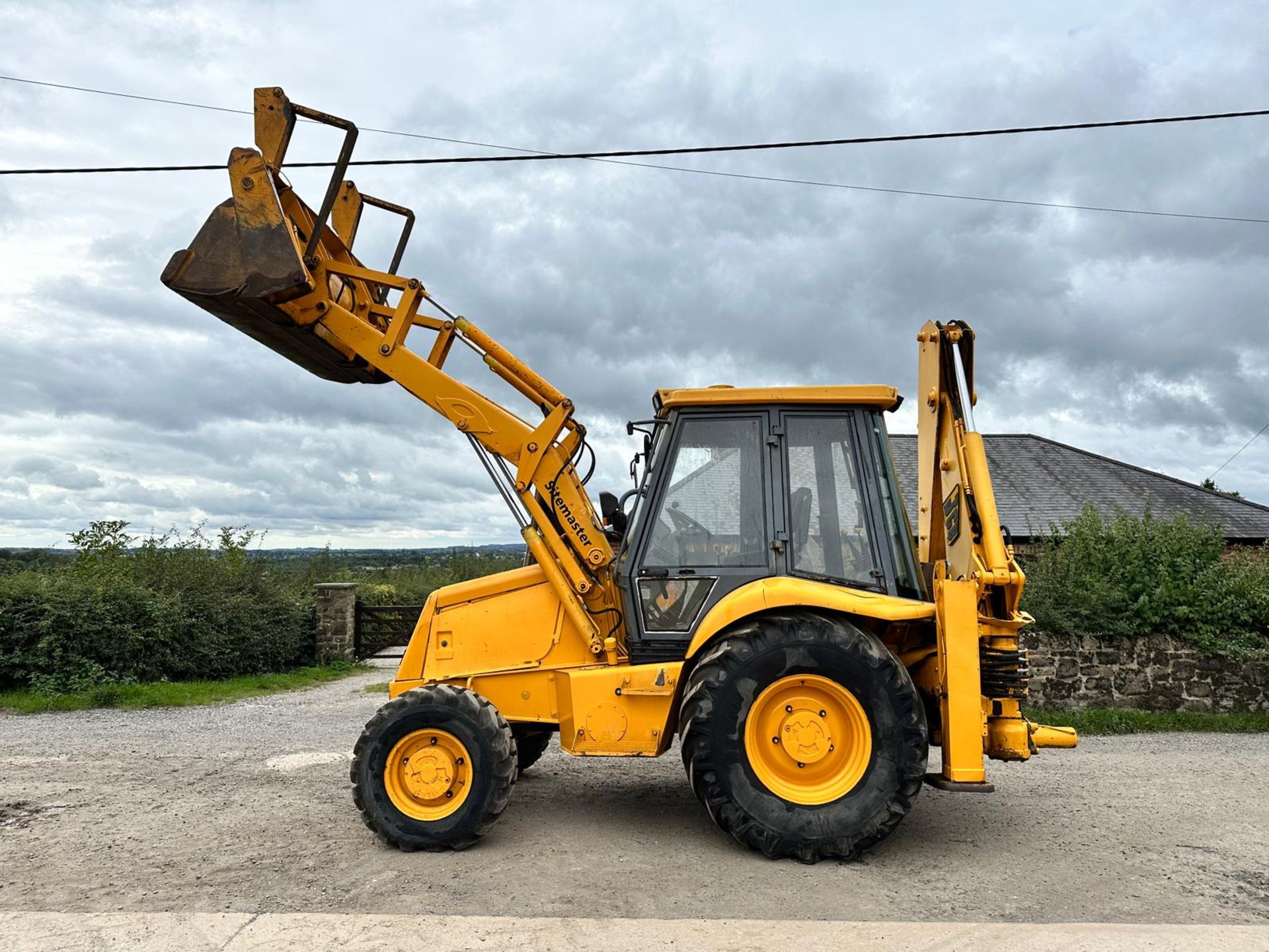 JCB 3CX Sitemaster Wheeled Front Loader Backhoe, Runs Drives Digs And Lifts *PLUS VAT* - Image 3 of 29