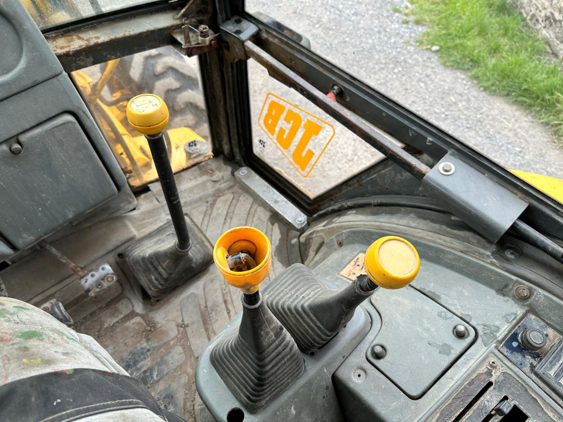 JCB 3CX Sitemaster Wheeled Front Loader Backhoe, Runs Drives Digs And Lifts *PLUS VAT* - Image 12 of 29