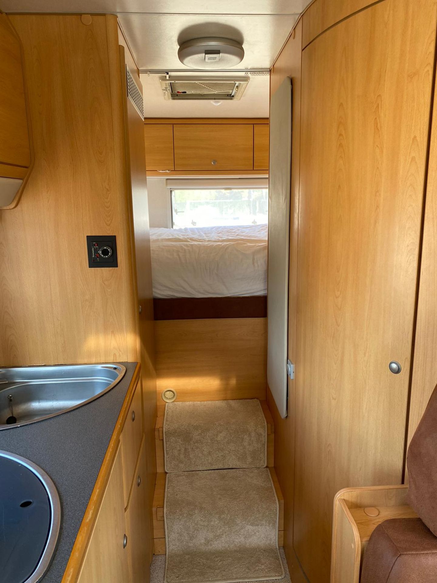 FIAT DUCATO KNAUS 6 Berth Motorhome Lhd - IN SPAIN - LEFT HAND DRIVE - INTERIOR REFURB *PLUS VAT* - Image 10 of 10